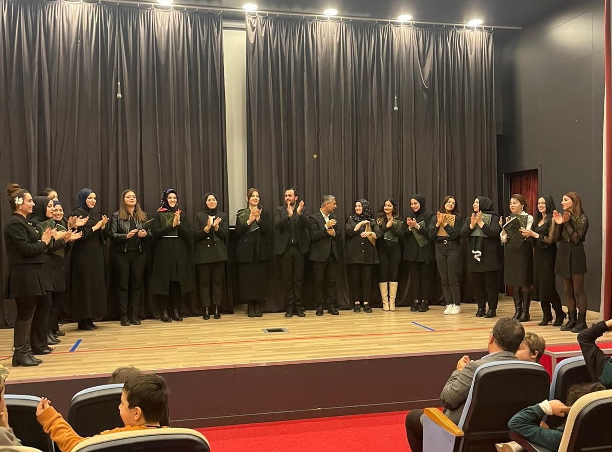 &Ouml;zel Adıyaman Doğa Koleji&rsquo;nde &Ouml;ğretmenler G&uuml;n&uuml; kutlandı
