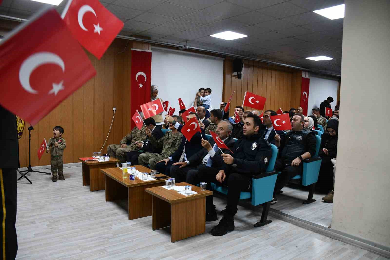 Askeri bando takımı Uludere&rsquo;de konser verdi
