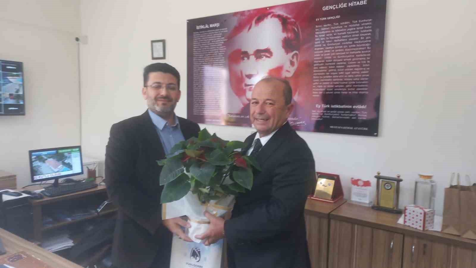 Yunusemre&rsquo;den &ouml;ğretmenlere ziyaret
