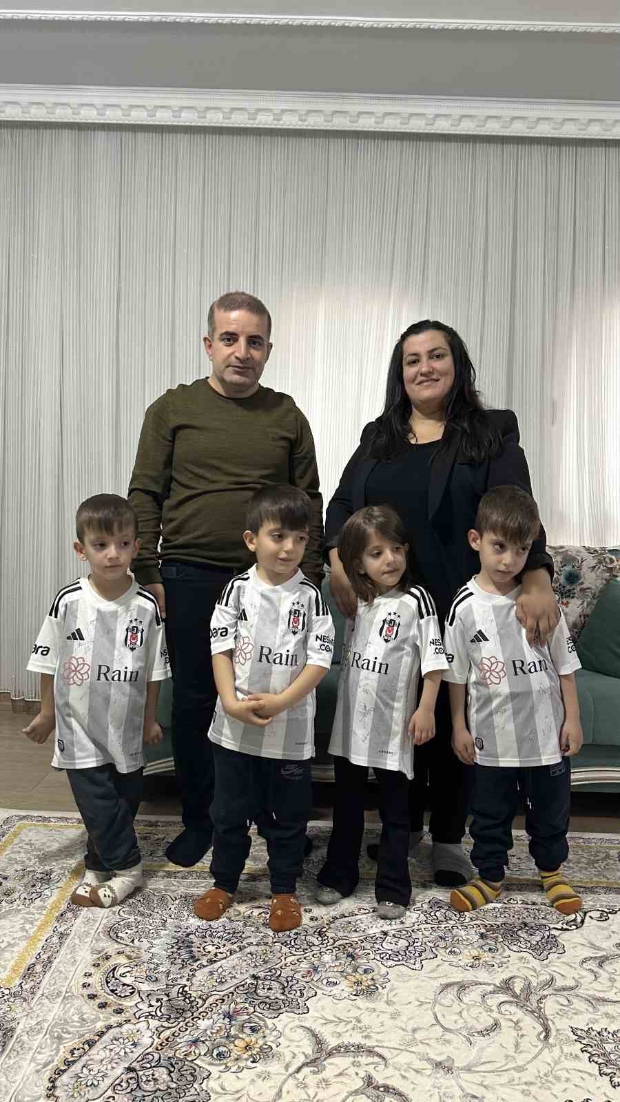 Y&uuml;ksekova&rsquo;nın d&ouml;rd&uuml;zlerine doğum g&uuml;n&uuml; s&uuml;rprizi
