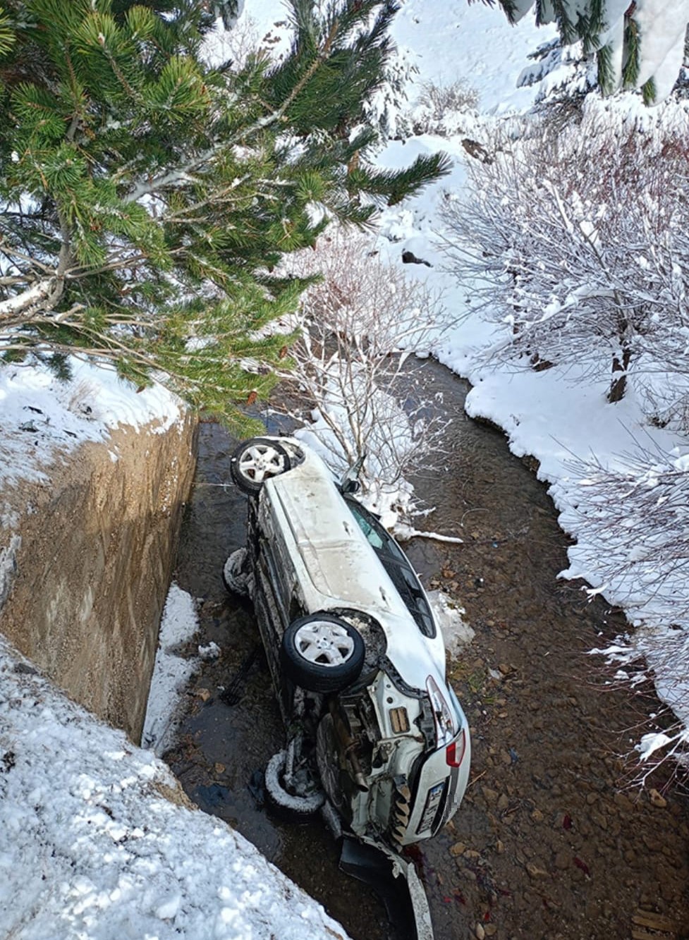 Giresun İl Genel Meclisi &uuml;yeleri trafik kazası ge&ccedil;irdi
