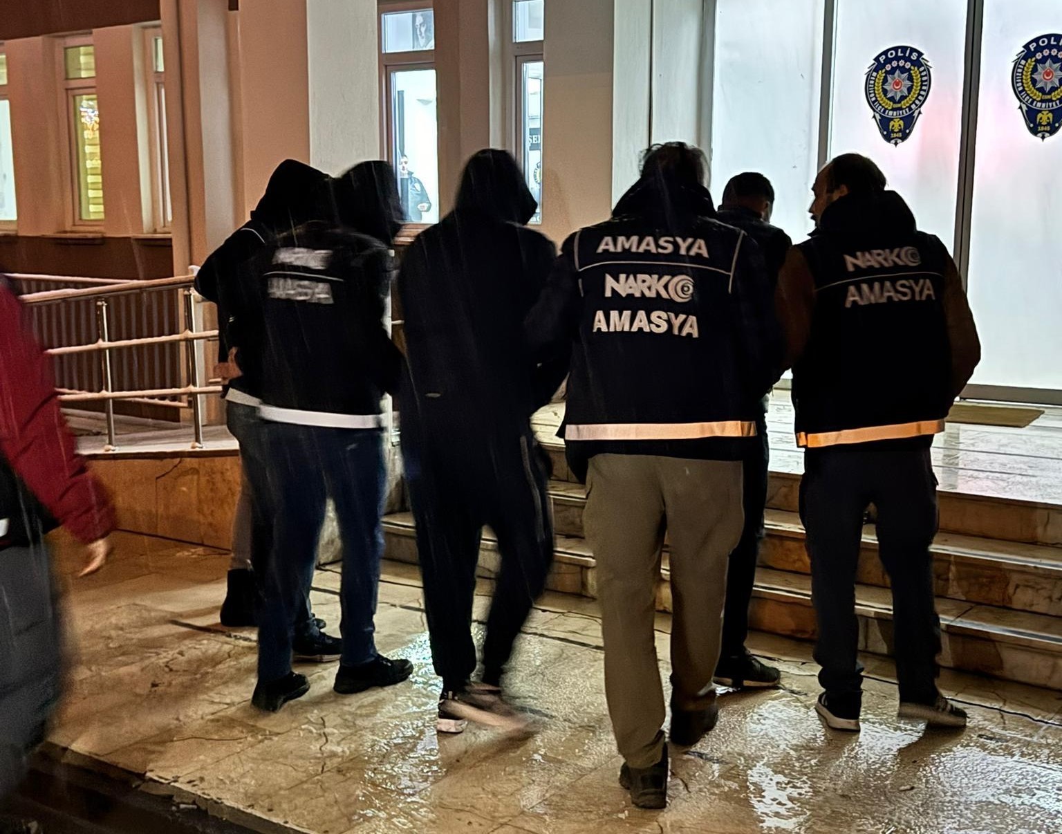 Amasya polisinden uyuşturucu operasyonu: 3 tutuklama
