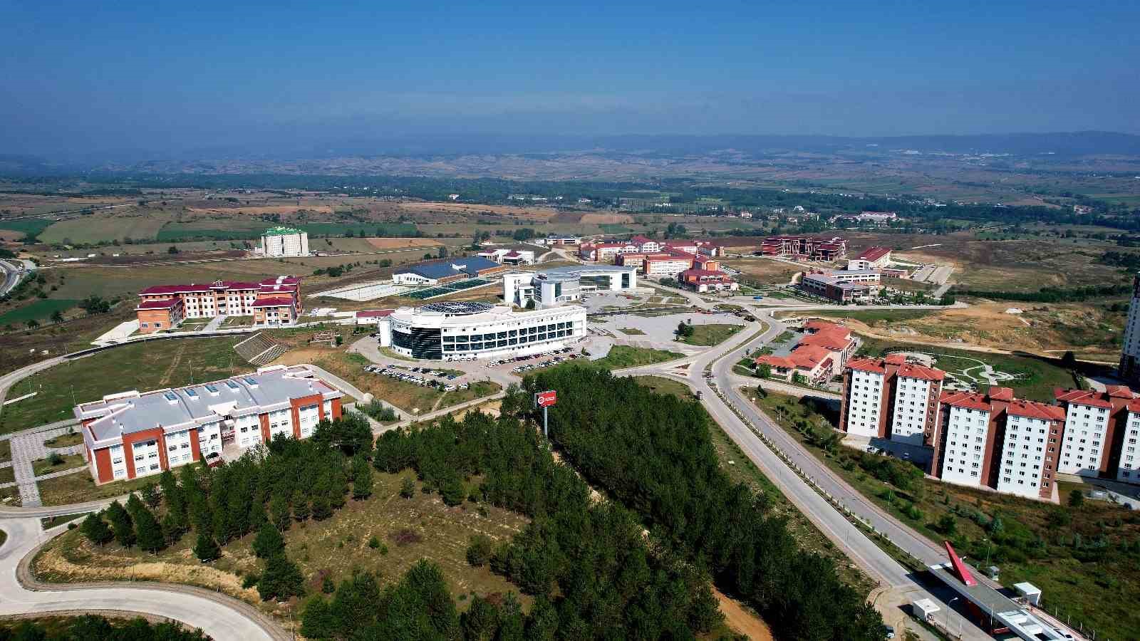 Kastamonu Üniversitesi, Times Higher Education Disiplinlerarası Bilim Sıralamasında 301-350 bandında yer aldı
