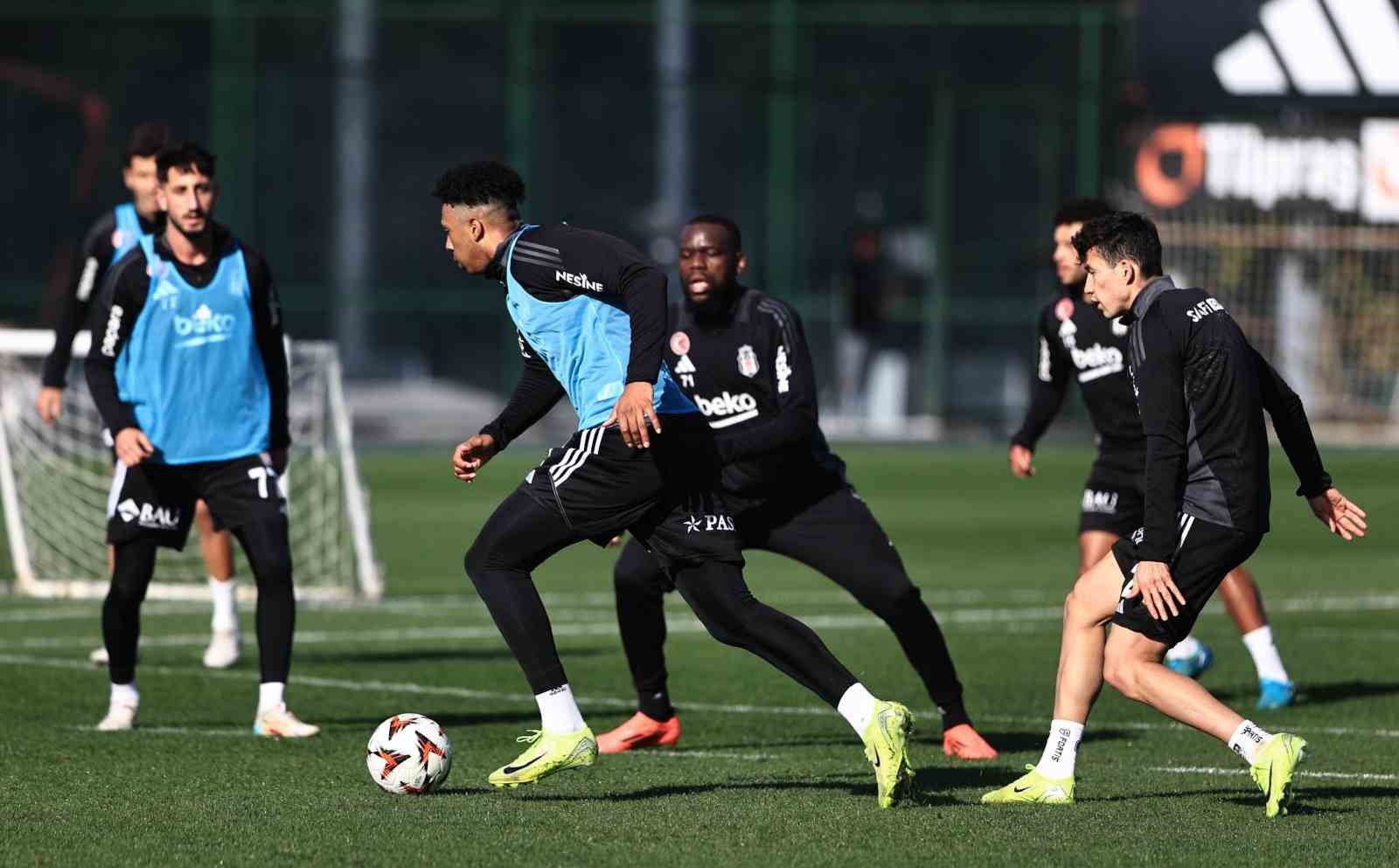 Beşiktaş’ta Maccabi Tel-Aviv maçı hazırlıkları başladı
