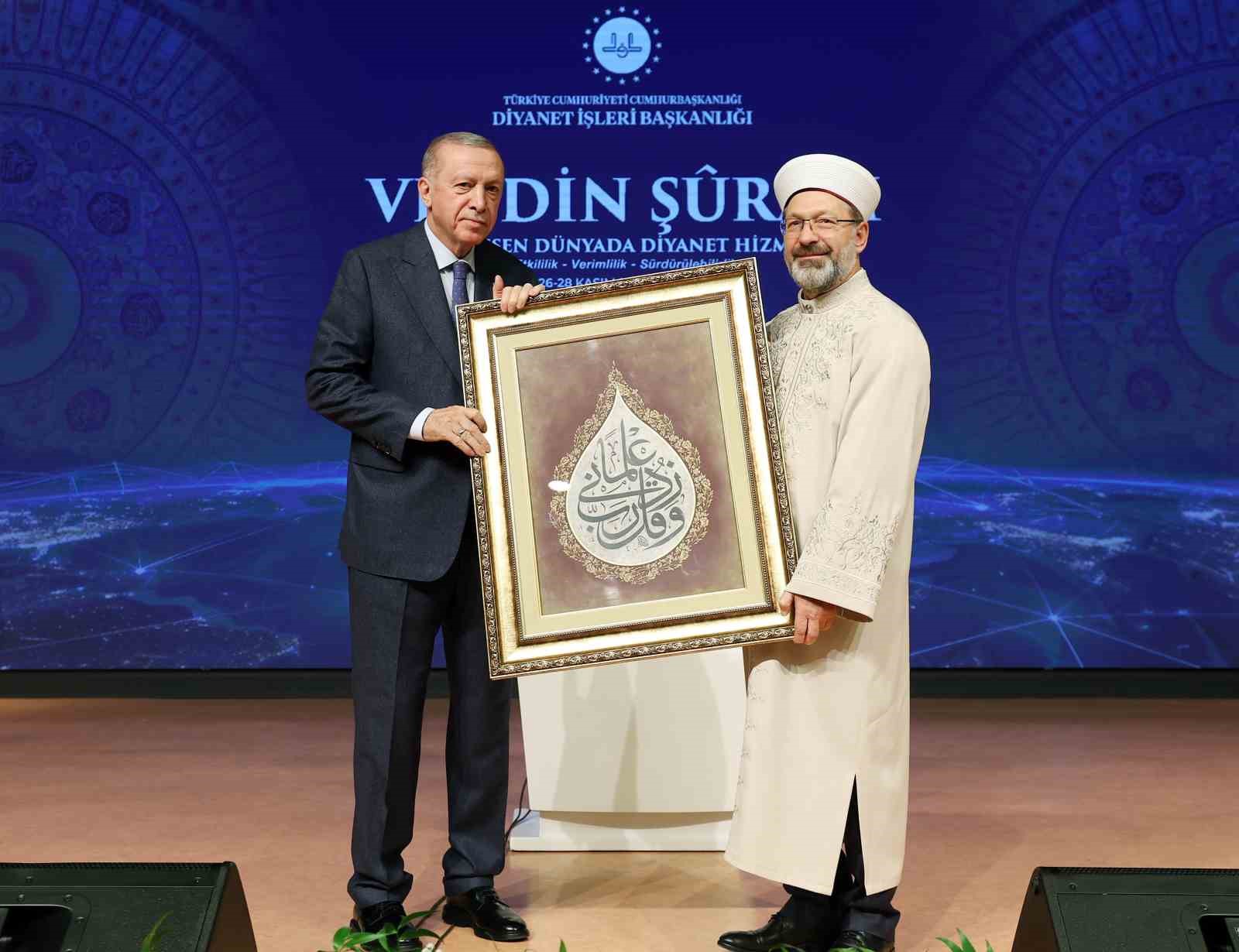 Diyanet İşleri Başkanı Erbaş: &quot;İslam düşmanlığı ile mücadeleye yönelik 62 adet dijital içerik ve yeni yayın yapılmış&quot;