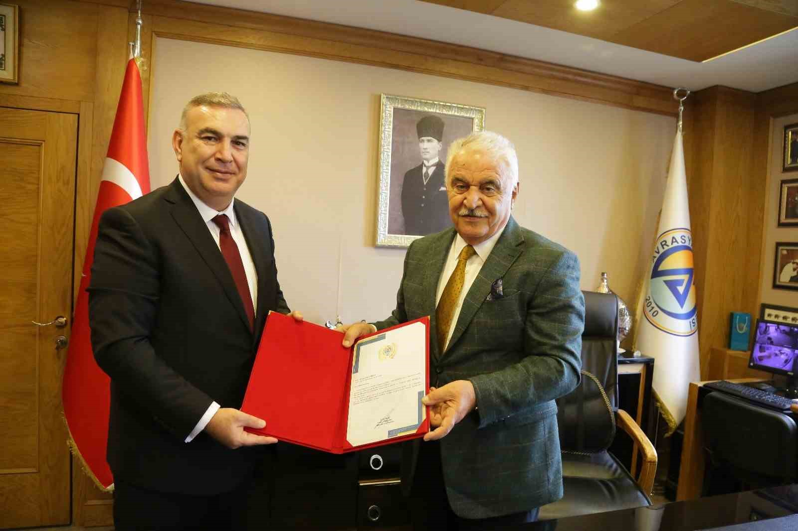 Batum Başkonsolosu Altın&ouml;rs&rsquo;ten Avrasya &Uuml;niversitesi&rsquo;ne ziyaret
