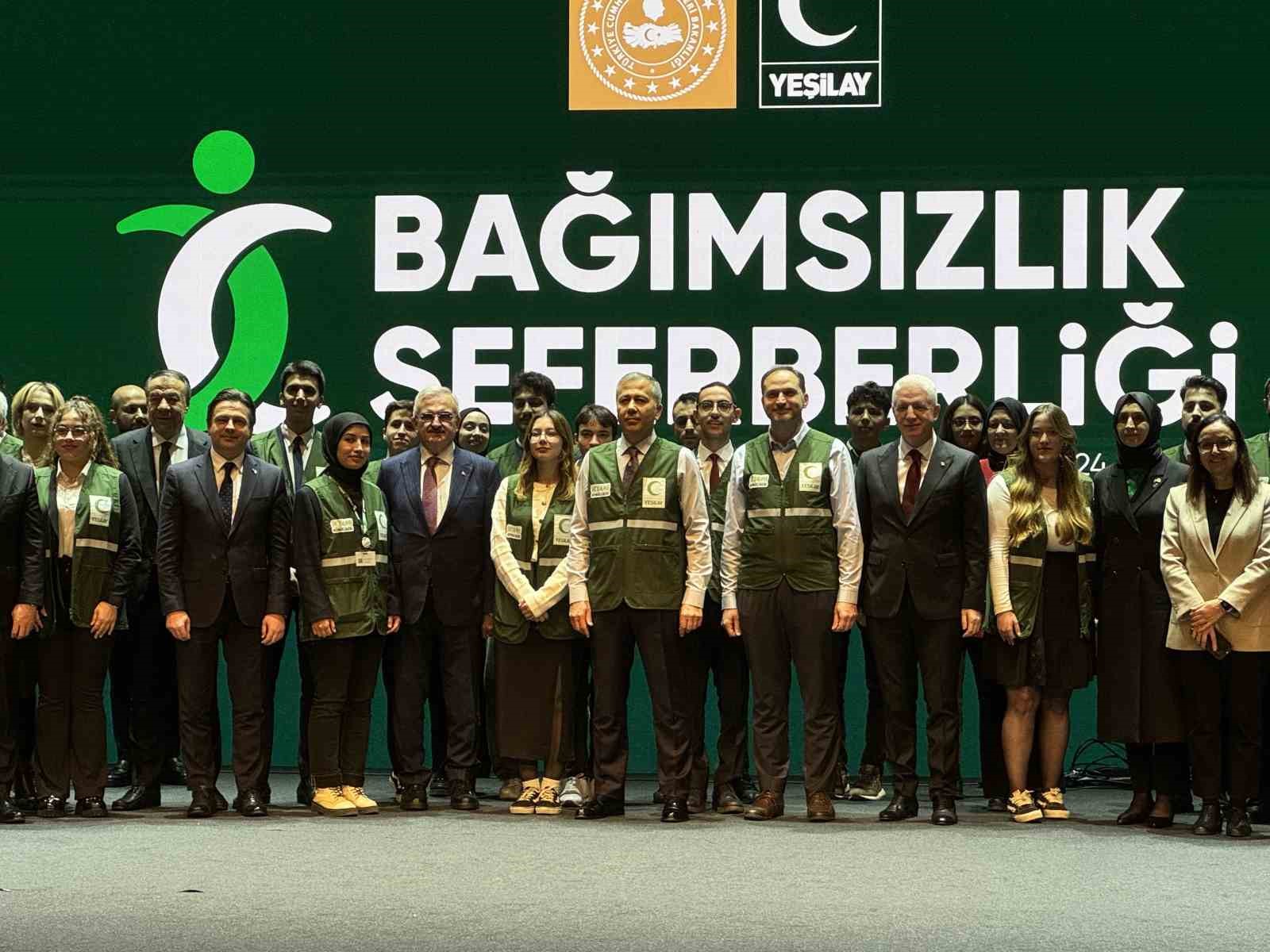 İ&ccedil;işleri Bakanı Ali Yerlikaya: &ldquo;Torbacısından baronuna kadar hepsinin ensesindeyiz&rdquo;
