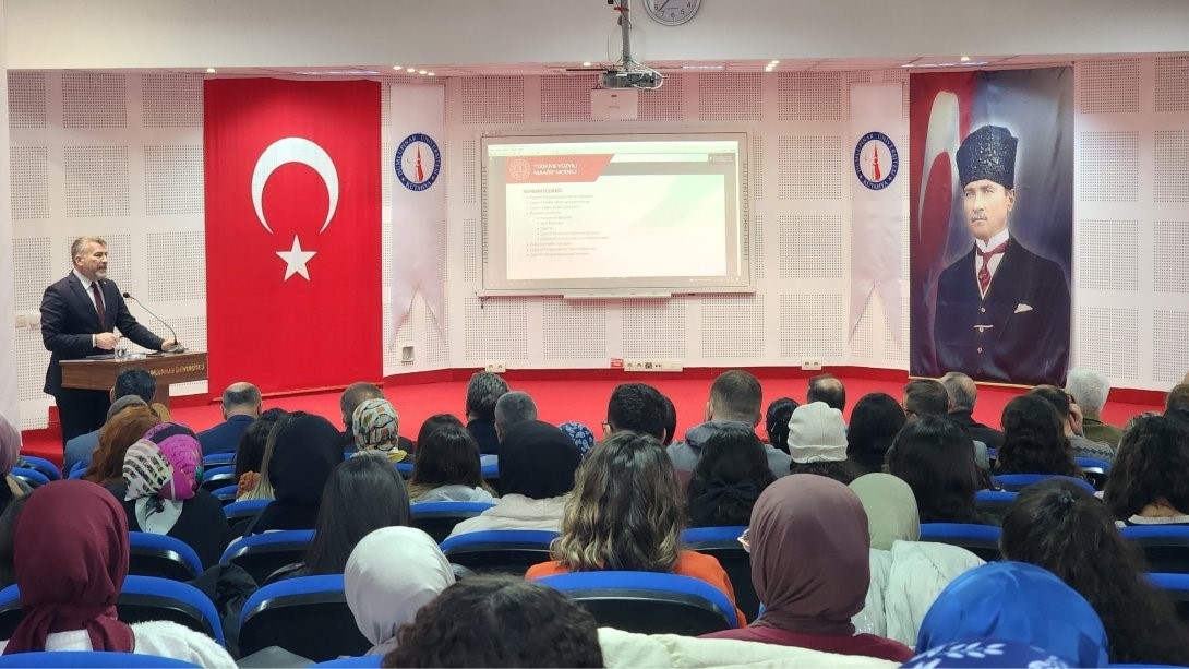 MEB Talim ve Terbiye Kurulu Başkanı K&uuml;tahya&rsquo;da &rsquo;T&uuml;rkiye Y&uuml;zl&uuml; Maarif Modeli&rsquo;ni tanıttı
