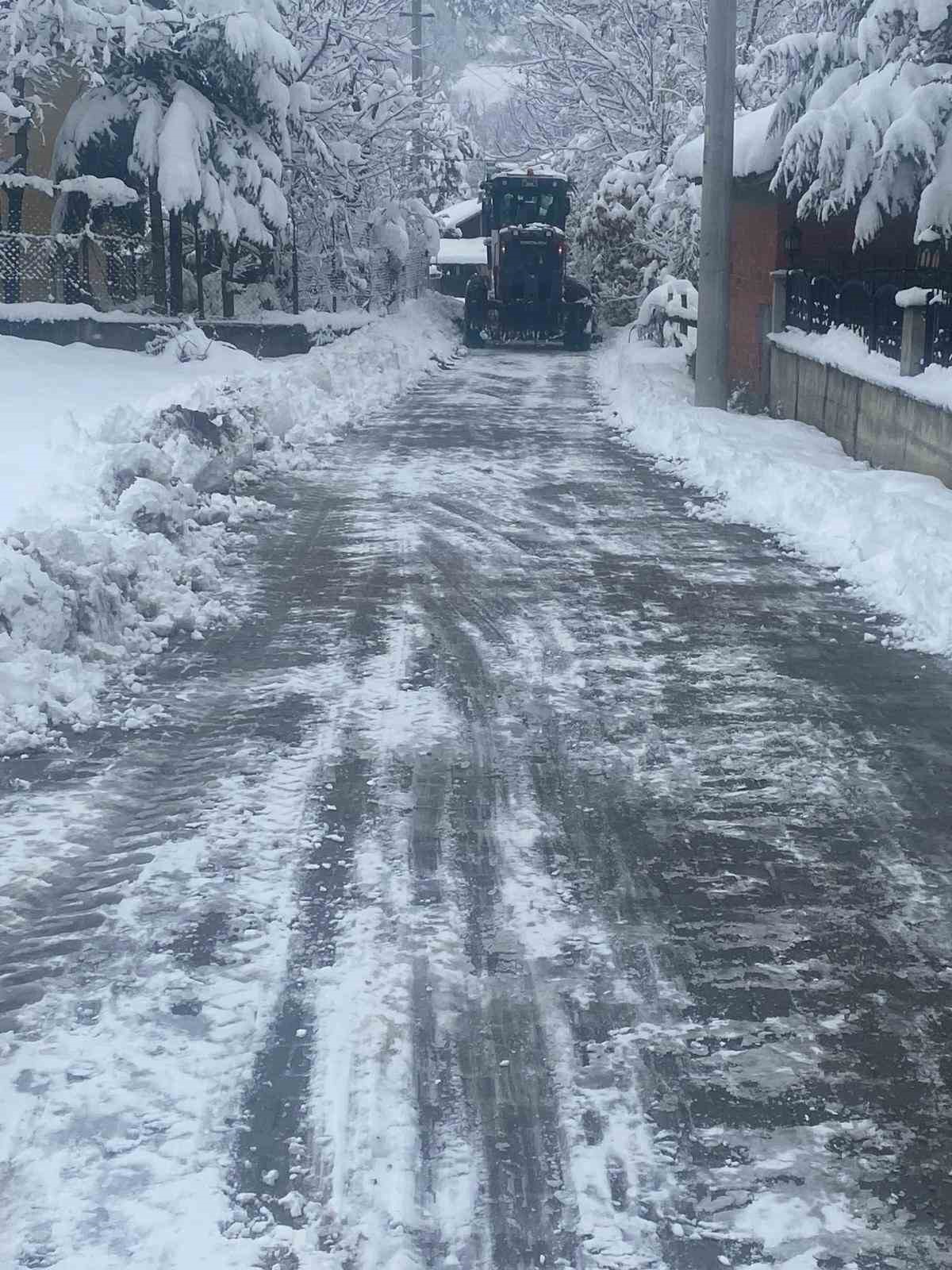 Bolu’da tüm köy yolları ulaşıma açıldı
