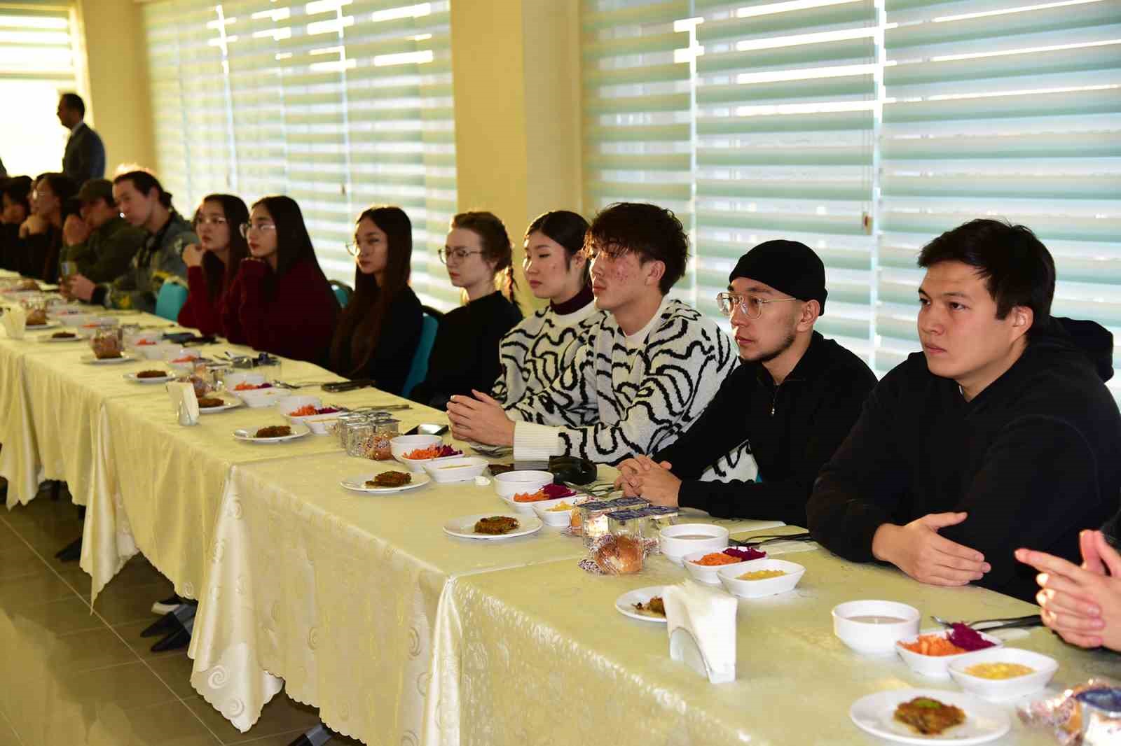 Kazakistan Başkonsolosundan, Balıkesir Üniversitesine ziyaret
