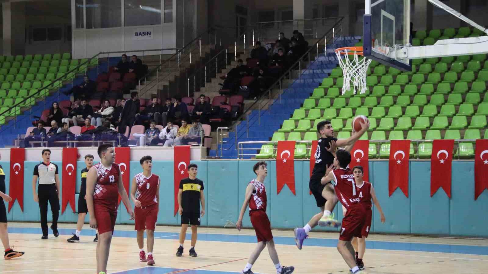 Elazığ’da U18 basketbol yerel lig mücadelesi sona erdi
