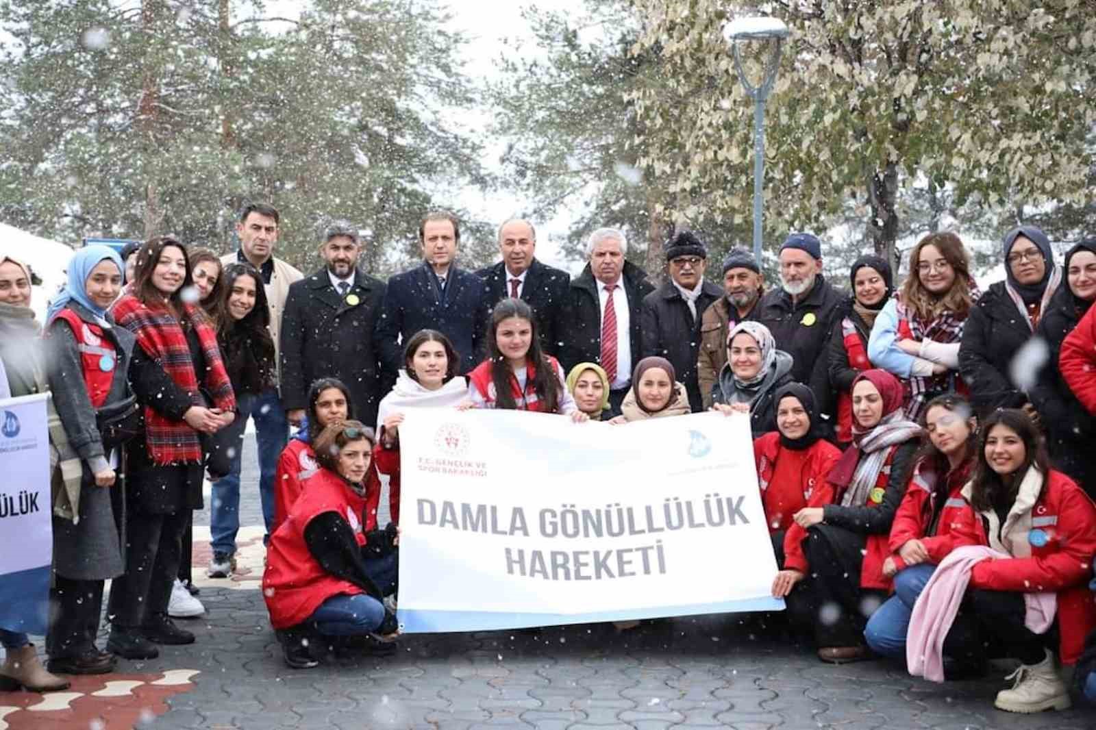 Başkan Arslan, gönüllü gençleri ağırladı