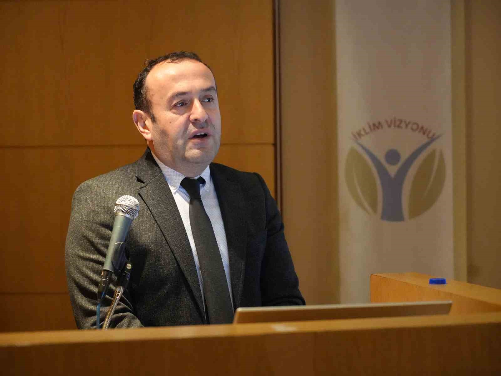 Prof. Dr. Küçük: "Çevre problemlerine sebep olan ülkelere bakıldığında en başta Amerika’yı, Çin ve Rusya’yı sayabiliriz"
