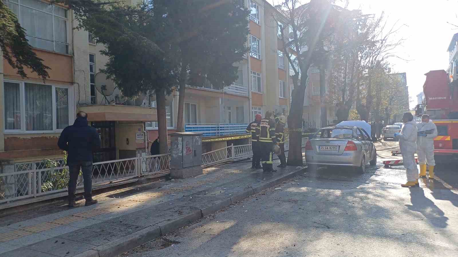 3 ay &ouml;nce de &rsquo;patlatacağım&rsquo; demişti: Evini ve aracını ateşe verip canına kıydı
