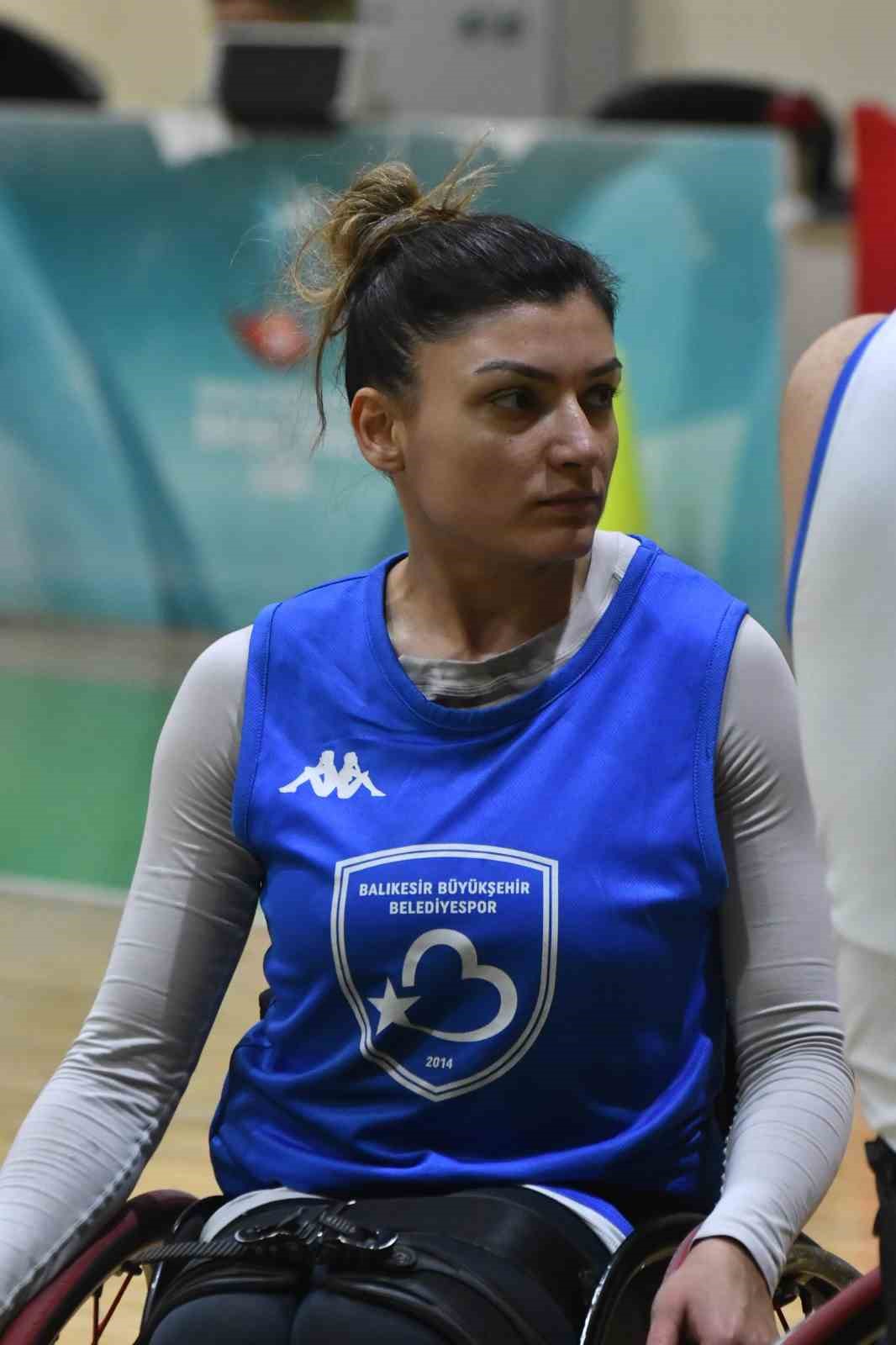 B&uuml;y&uuml;kşehir Tekerlekli Sandalye Takımı&rsquo;nda Bağcılar ma&ccedil;ı hazırlıkları s&uuml;r&uuml;yor
