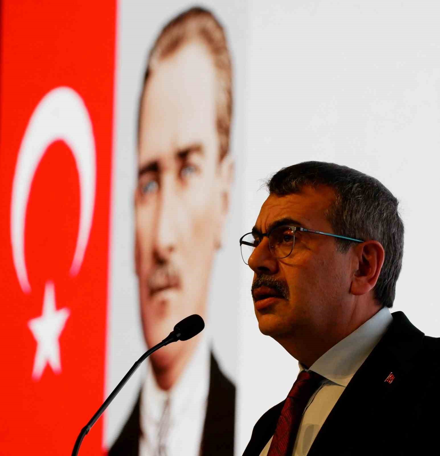 Erzurum&rsquo;daki Maarif Kongresi&rsquo;ne 2 bin 178 &ouml;ğretmen katıldı
