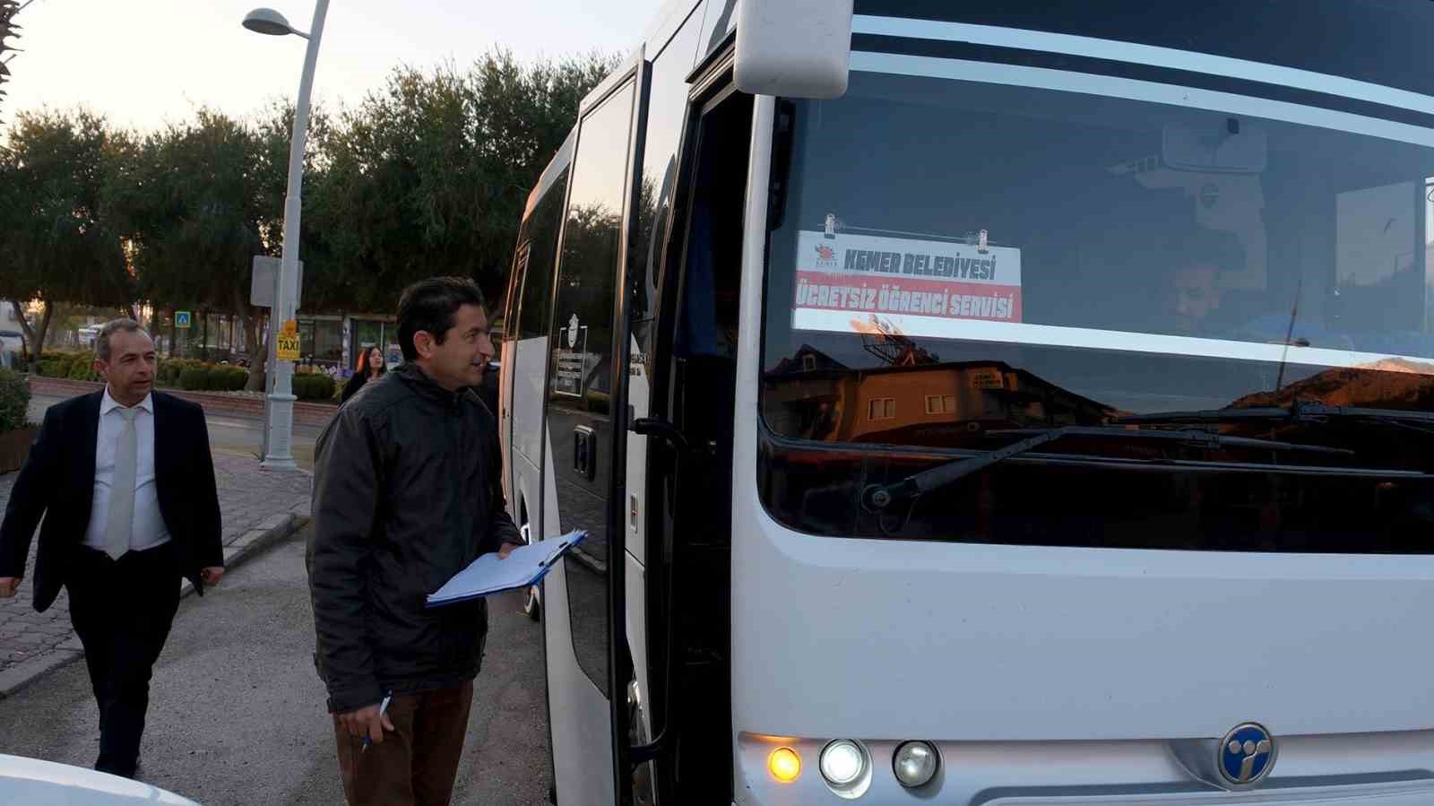 Kemer Belediyesi’nden öğrenci servislerine denetim
