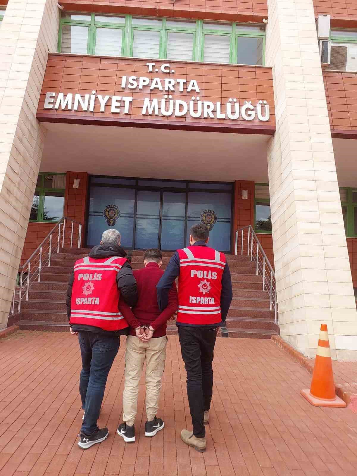 Isparta’da 34 yıl hapis cezasıyla aranan şahıs yakalandı