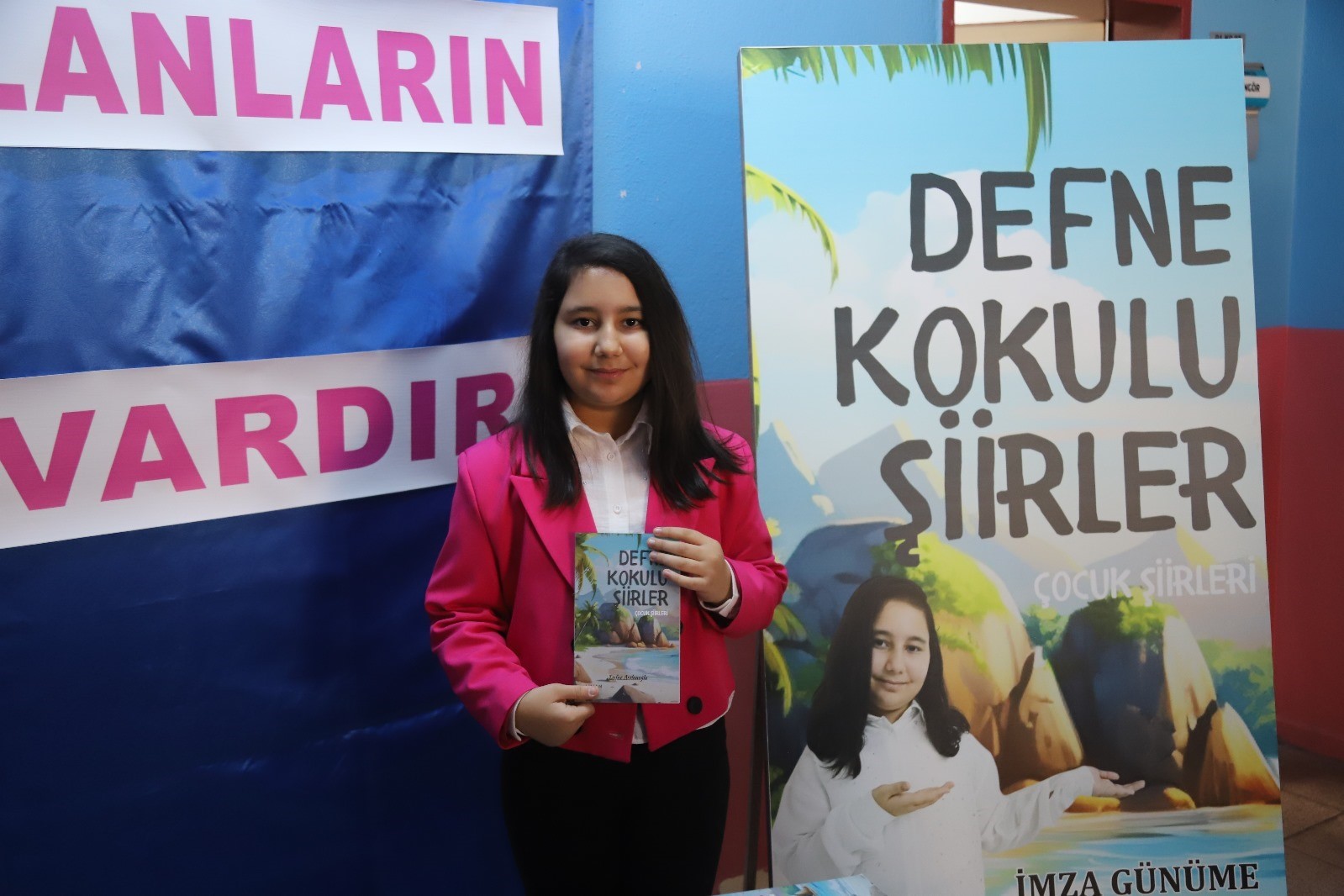 Akhisarlı 9 yaşındaki Defne’den ’Defne kokulu şiirler’