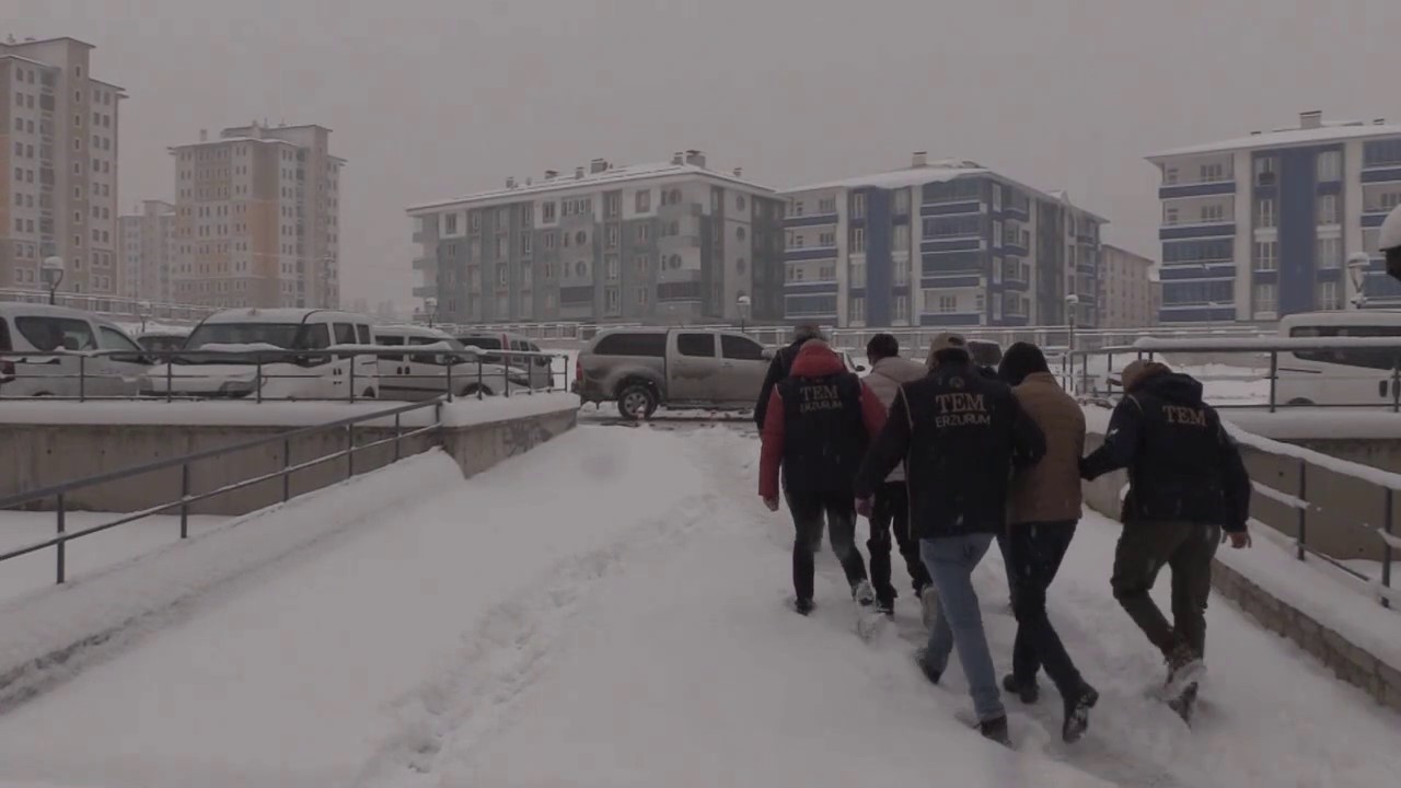 Ter&ouml;r propagandasına tutuklama
