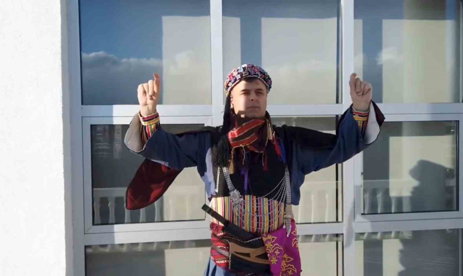 Bolu&rsquo;nun &ouml;ğretmenlerinden muhteşem g&ouml;steri
