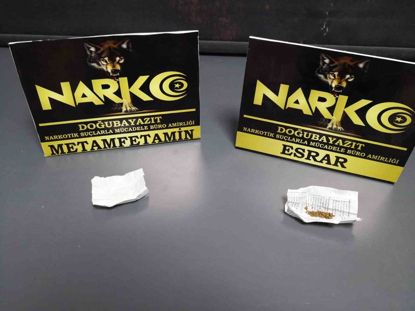 Ağrı&rsquo;da sokak satıcılarına dev operasyon
