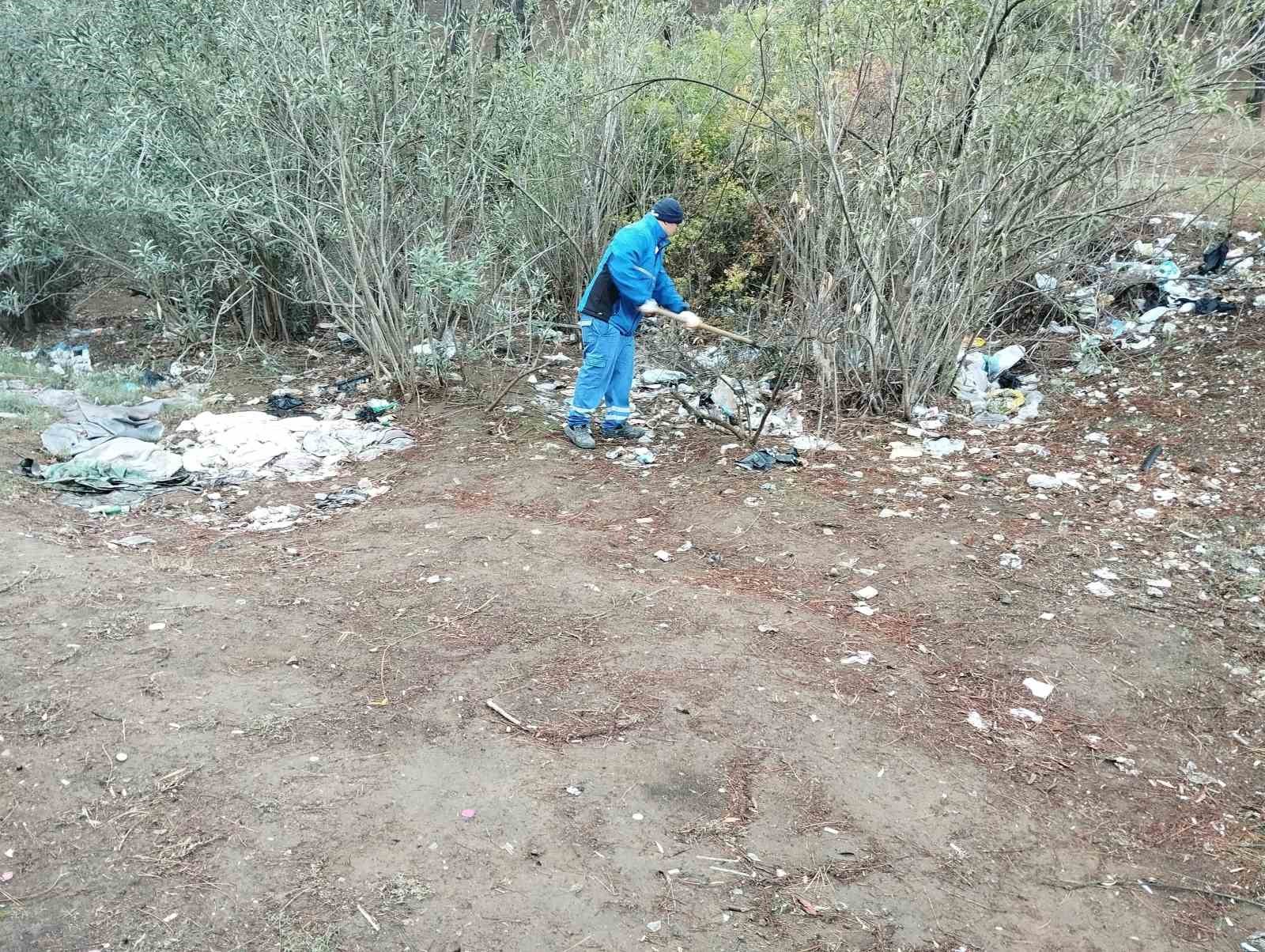 Fethiye’deki Çırpı Mesire Alanı, belediye ekiplerince temizlendi