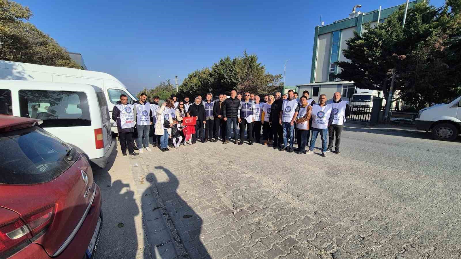 Yelkenci Tekstil işçileri hak mücadelesi için bir arada