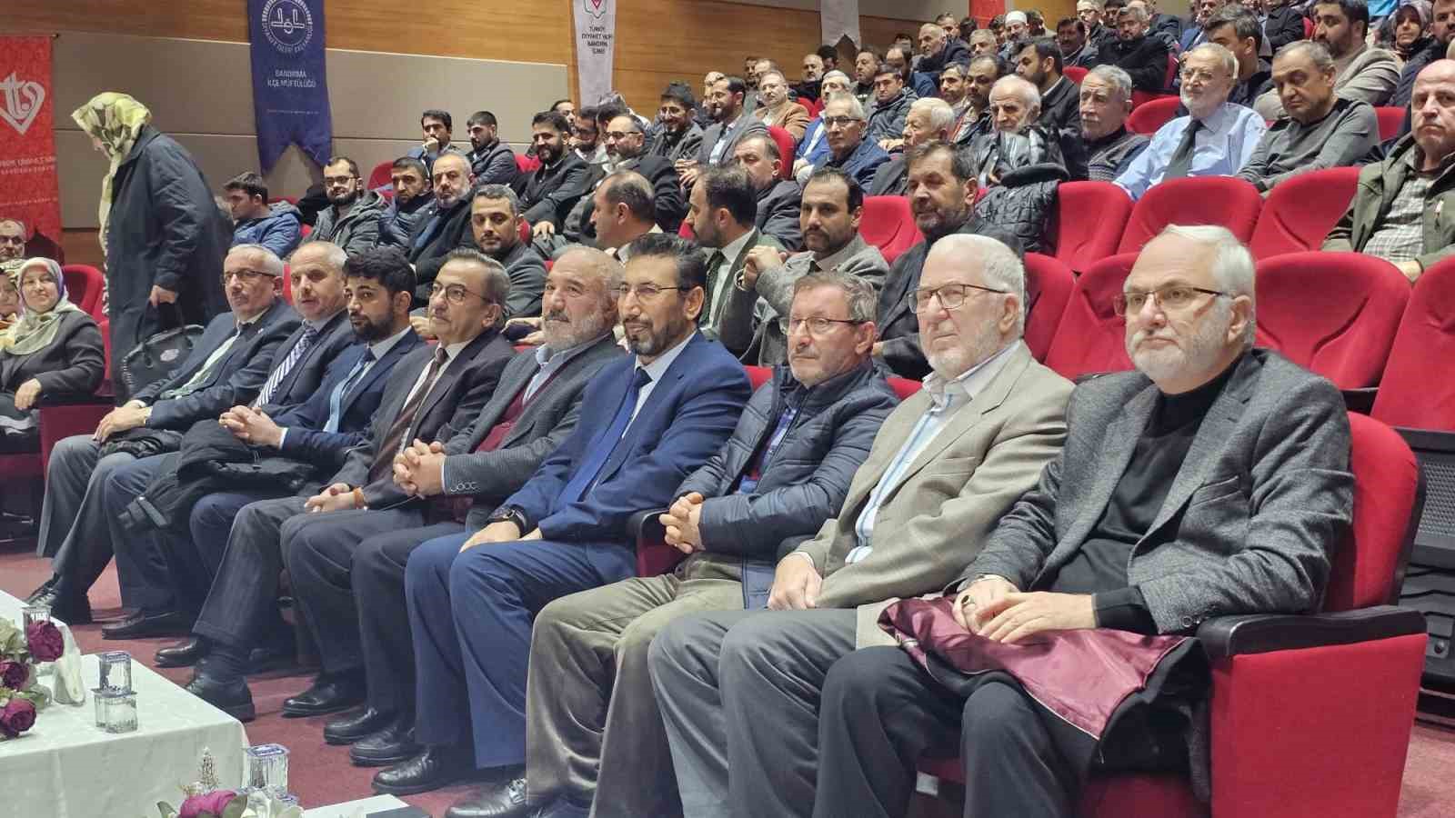 Bandırma’da &quot;Aile içi iletişim ve çözüm becerileri&quot; seminerine yoğun ilgi