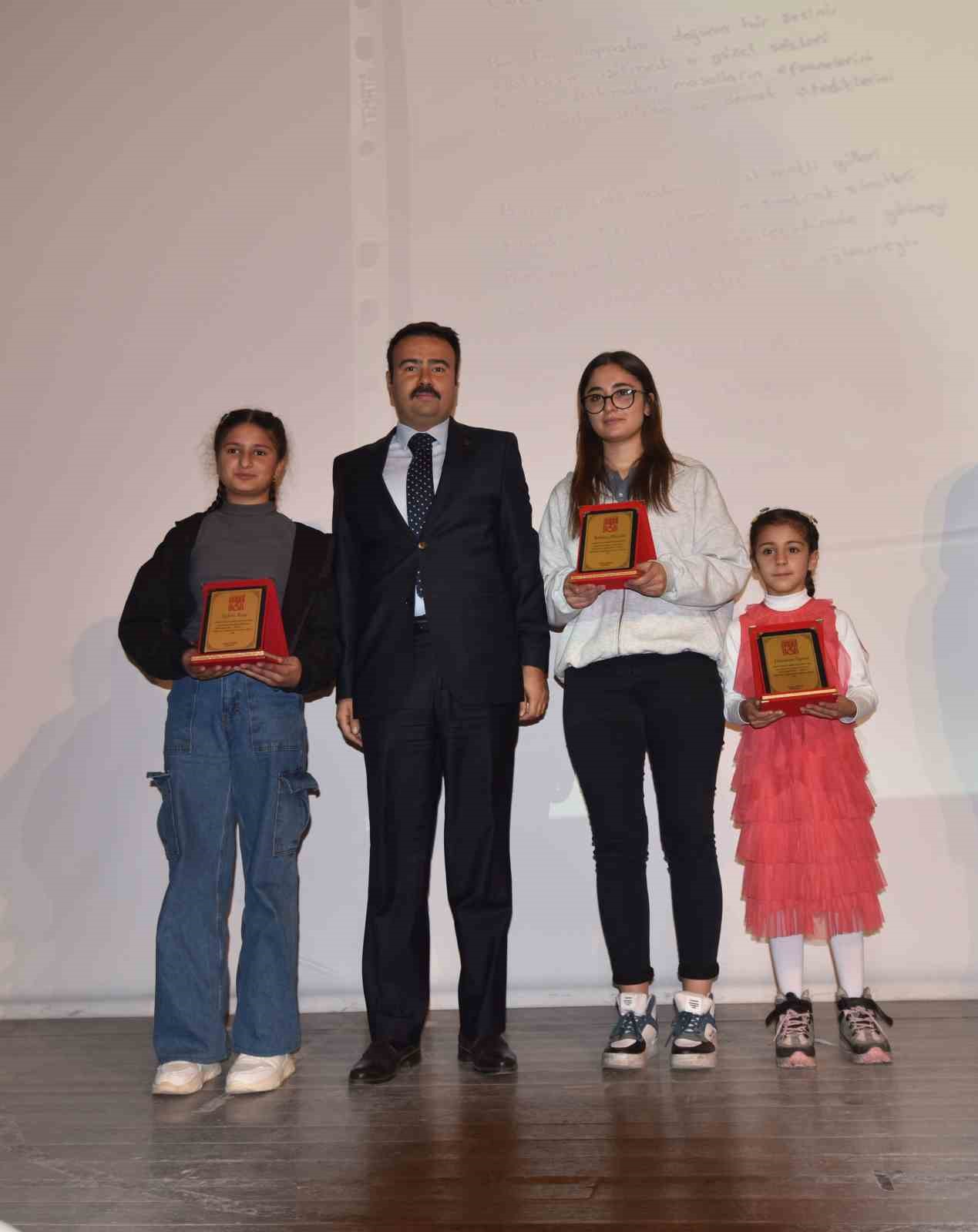 Ahlat&rsquo;ta 3 Aralık D&uuml;nya Engelliler G&uuml;n&uuml; kutlandı
