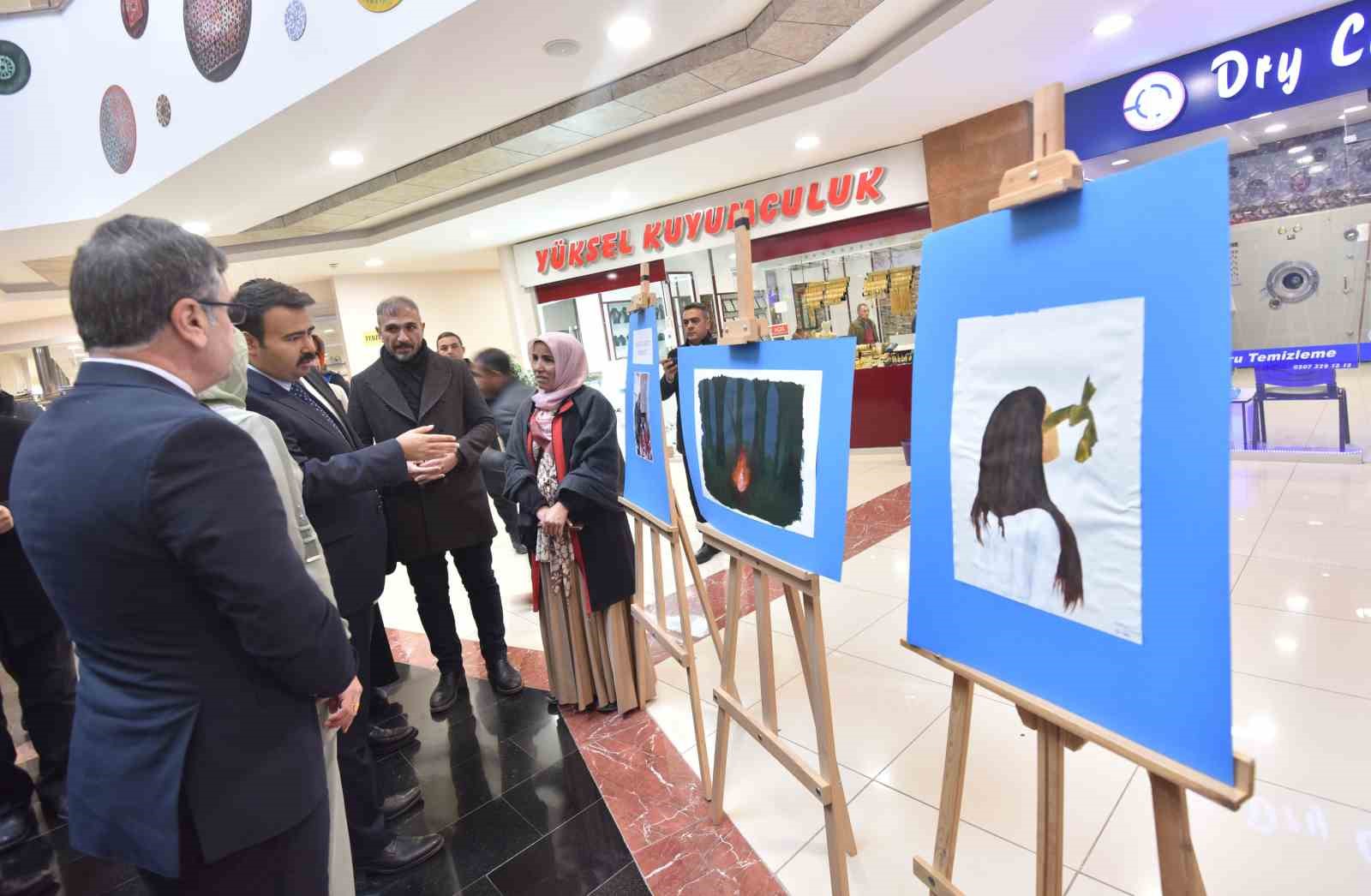 Ahlat&rsquo;ta &ldquo;Ben Engelli Olsaydım&rdquo; resim sergisi a&ccedil;ıldı
