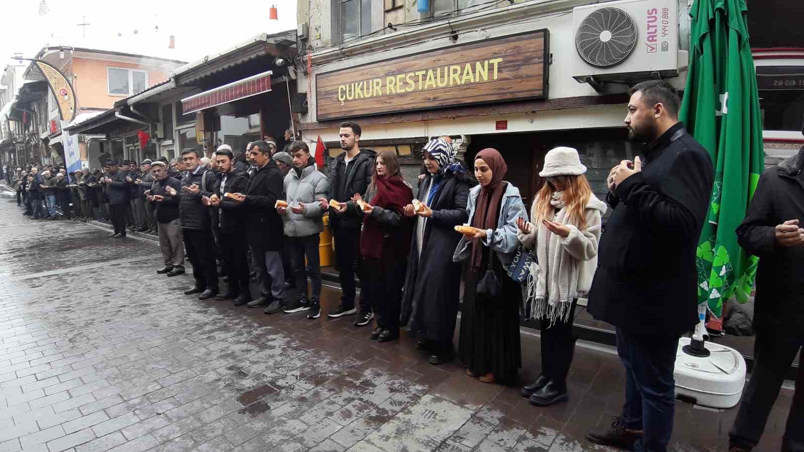 7 asırlık gelenek s&uuml;r&uuml;yor
