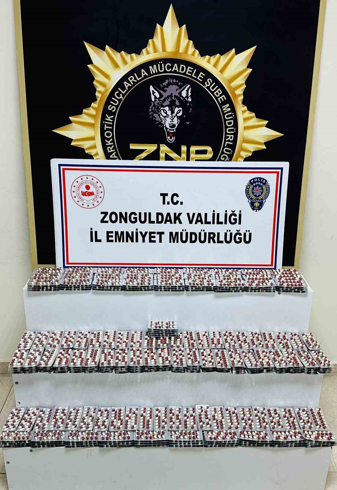 Zonguldak&rsquo;ta uyuşturucu operasyonunda 2 ş&uuml;pheli tutuklandı
