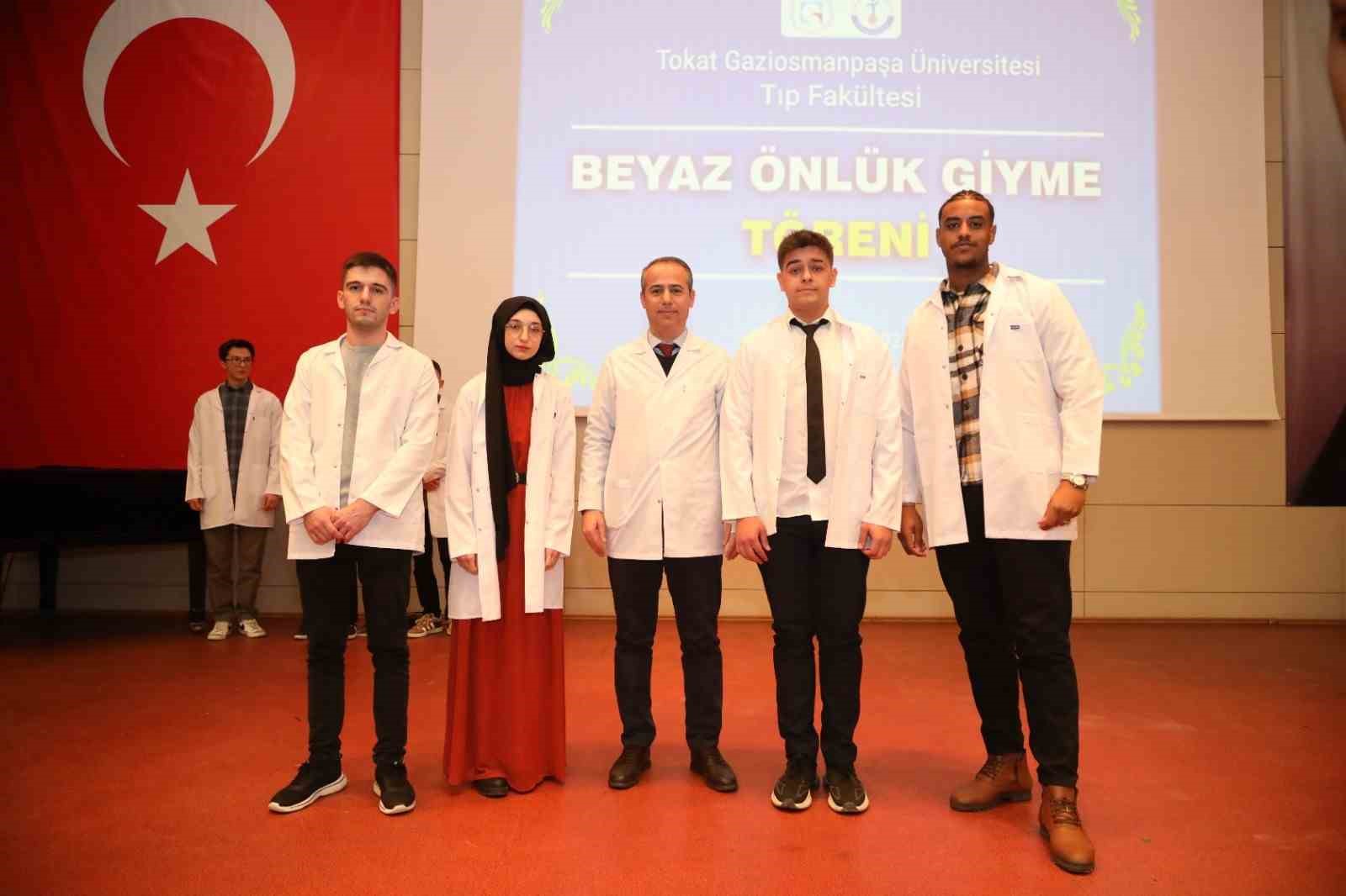 Geleceğin hekimlerinde beyaz önlük heyecanı