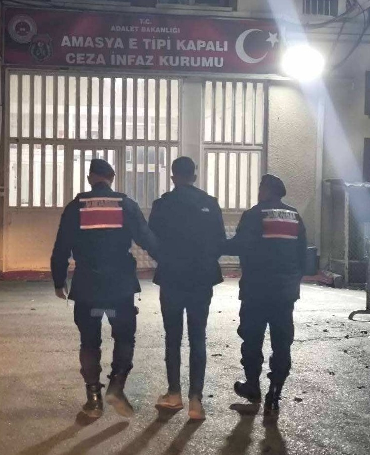 Amasya&rsquo;da depodan fore kazık hırsızlığına tutuklama
