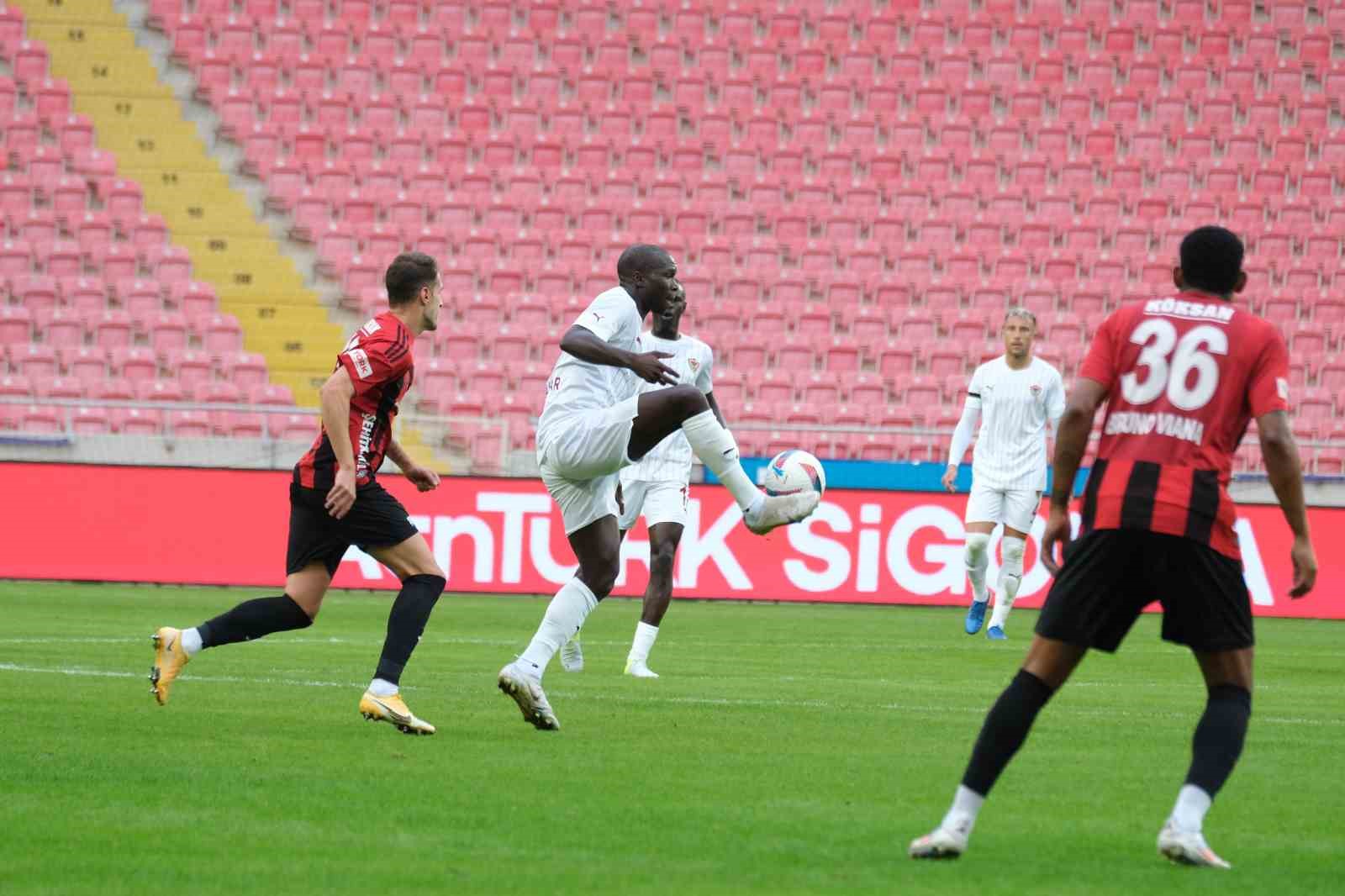 Ahmet Atıç: "Beşiktaş maçına galibiyet parolasıyla çıkacağız ve inşallah kazanacağız"
