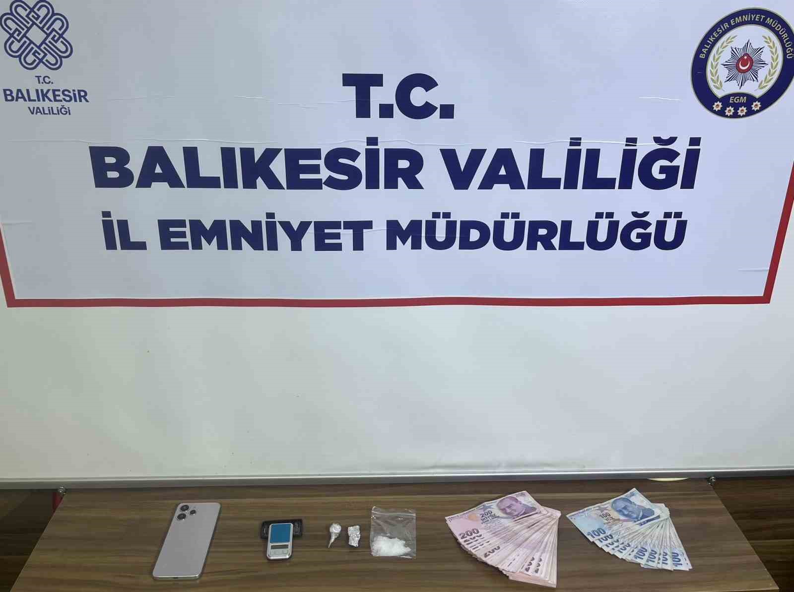 Bandırma’da uyuşturucu ticaretinden aranan şahıs yakalandı