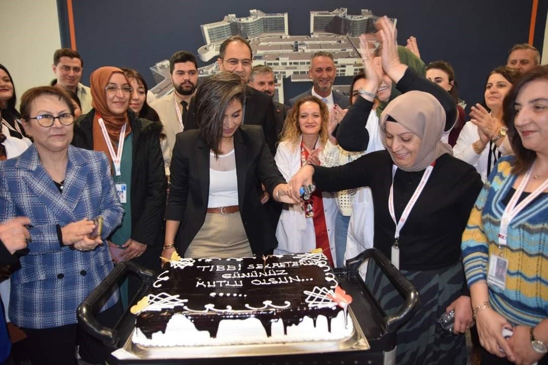 Kayseri Şehir Hastanesi’nde 29 Kasım Tıbbi Sekreterler Günü kutlandı