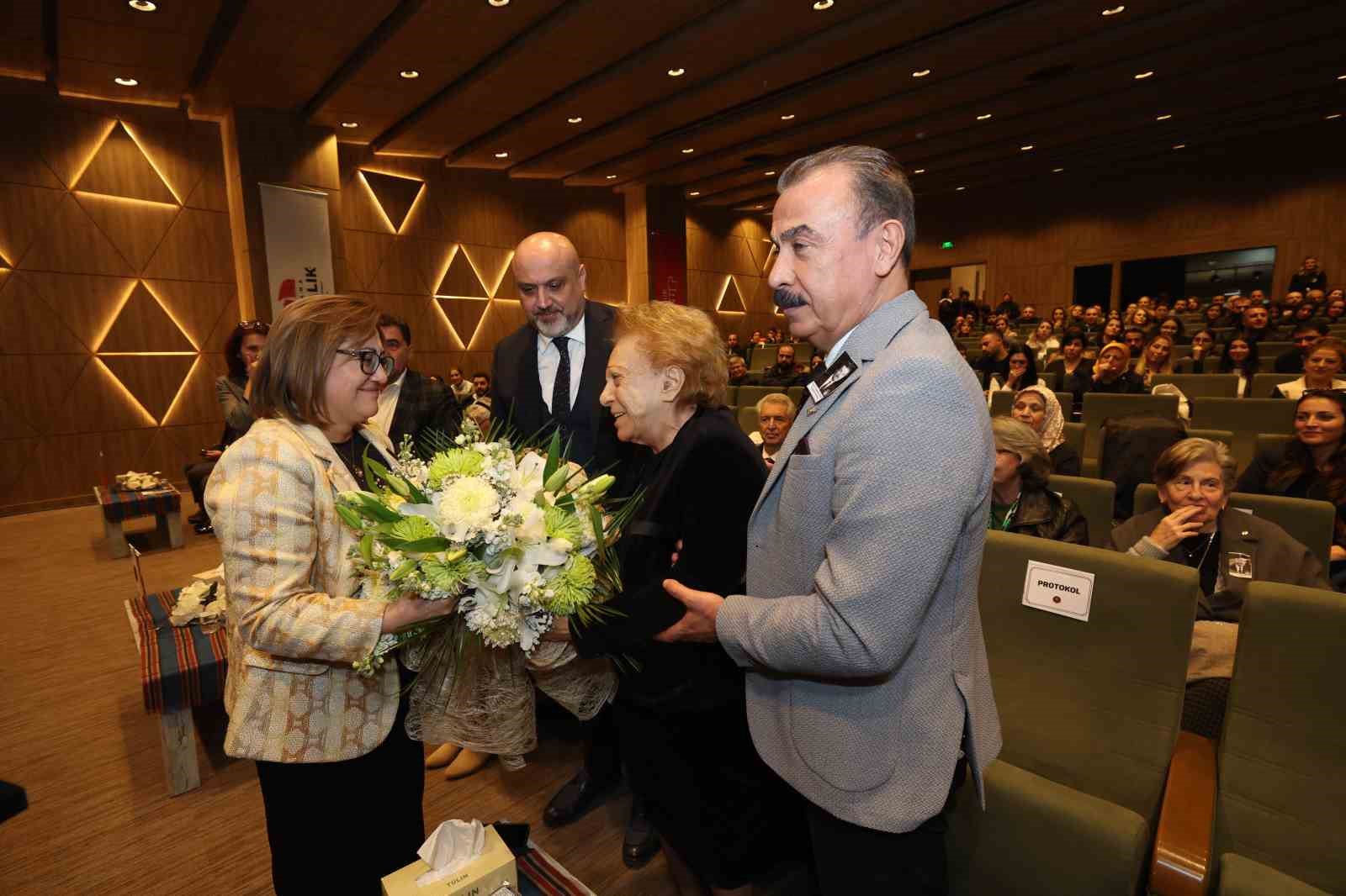 Asırlık Eğitim &Ccedil;ınarı Celal Ersoy anıldı
