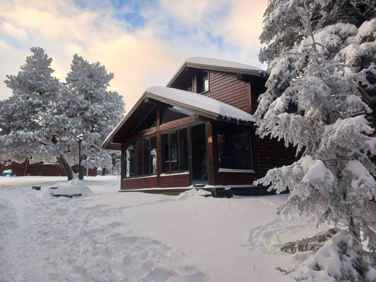 Uludağ’da ekonomik tatil isteyenler bungalovlara yöneldi
