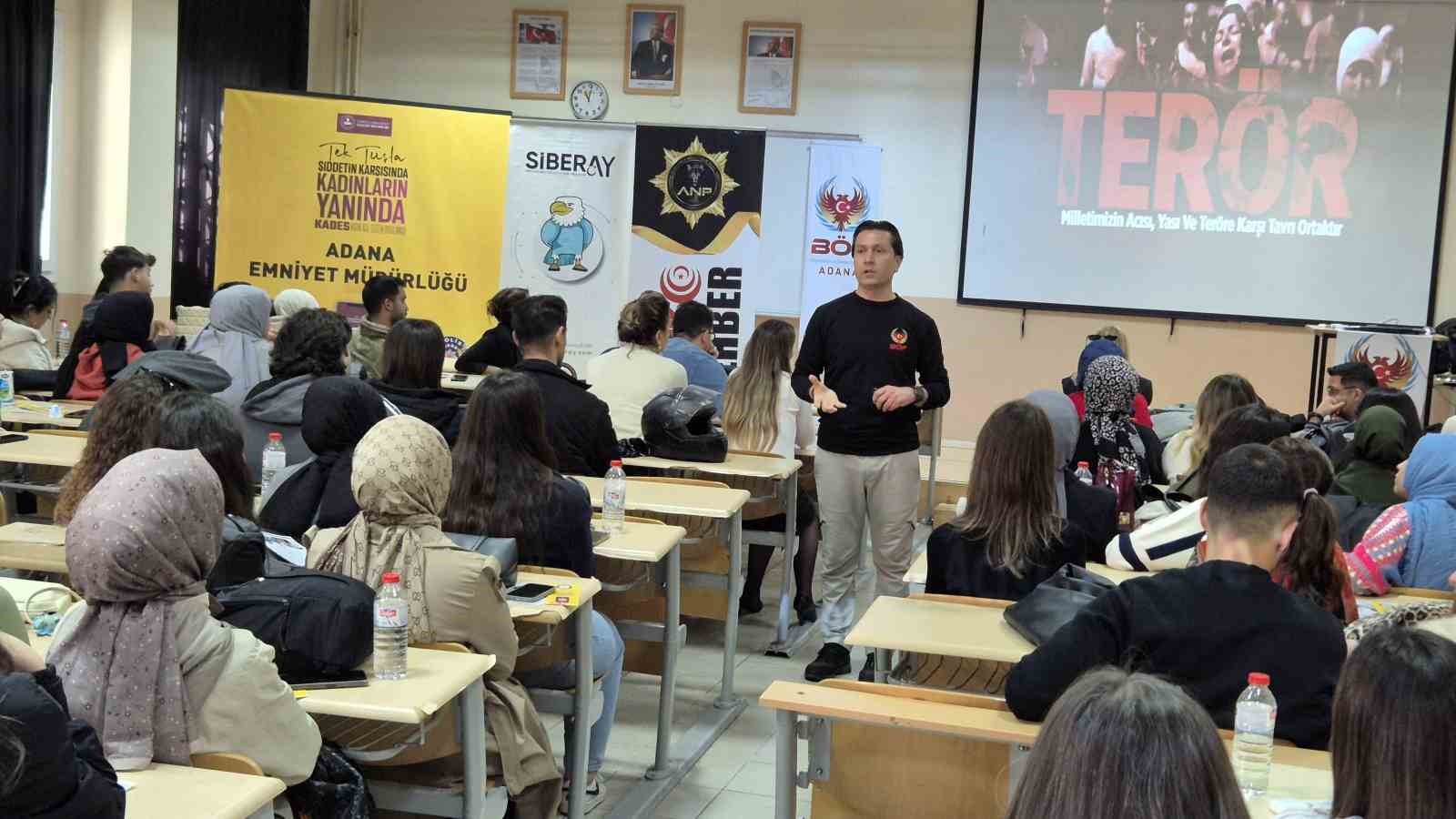 Hemşire ve ebe adaylarına şiddetten korunma yöntemleri anlatıldı
