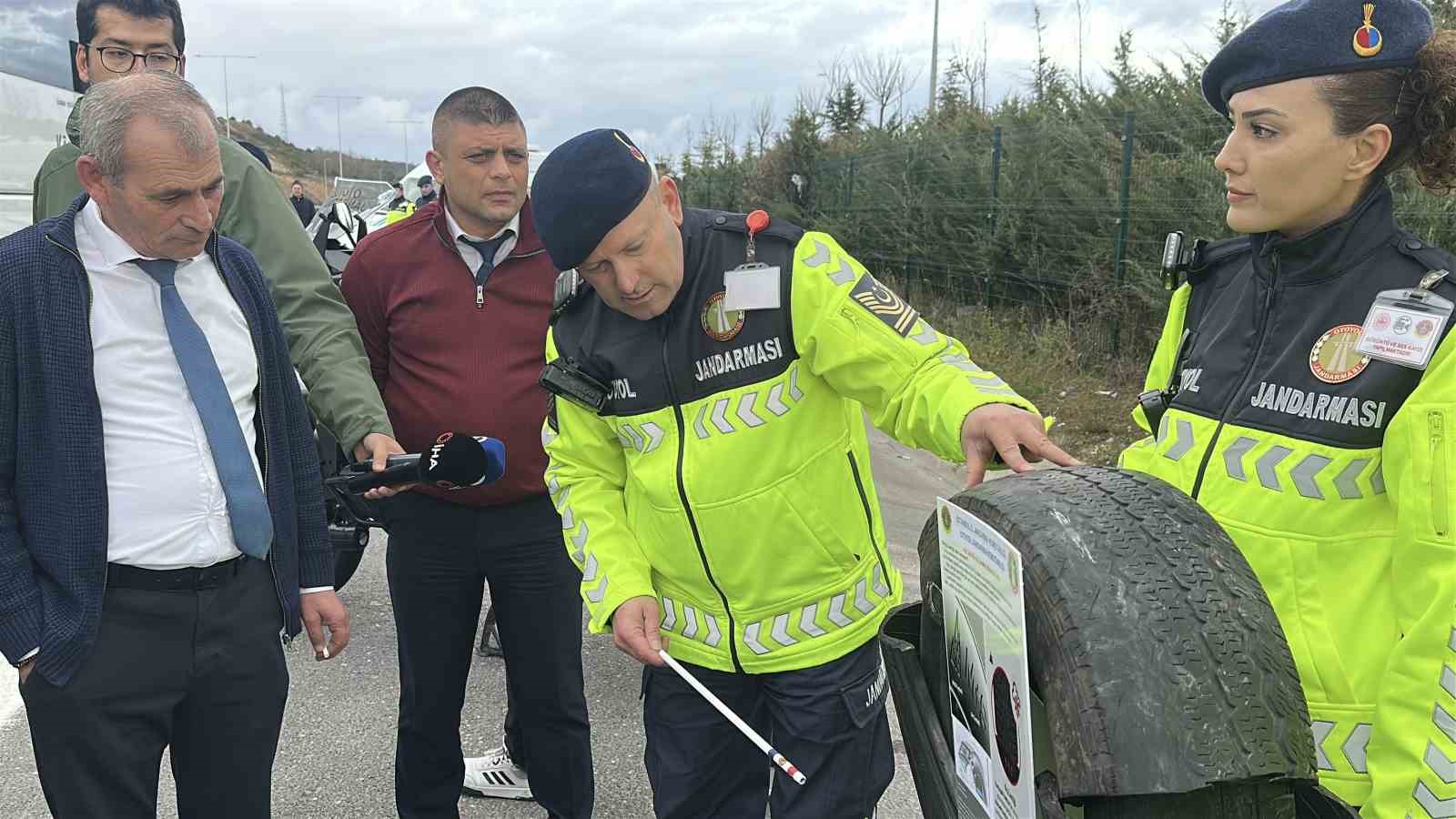 İstanbul’da Jandarma’dan sürücülere kış lastiği ve güvenli sürüş uyarısı
