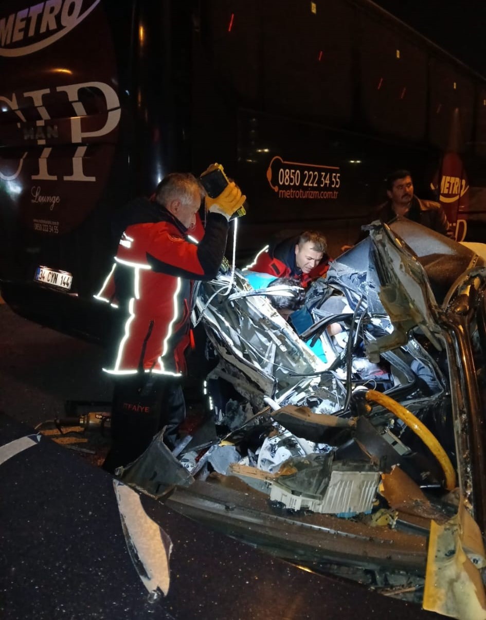 Kayseri’de feci kaza: 2 ölü, 6 yaralı