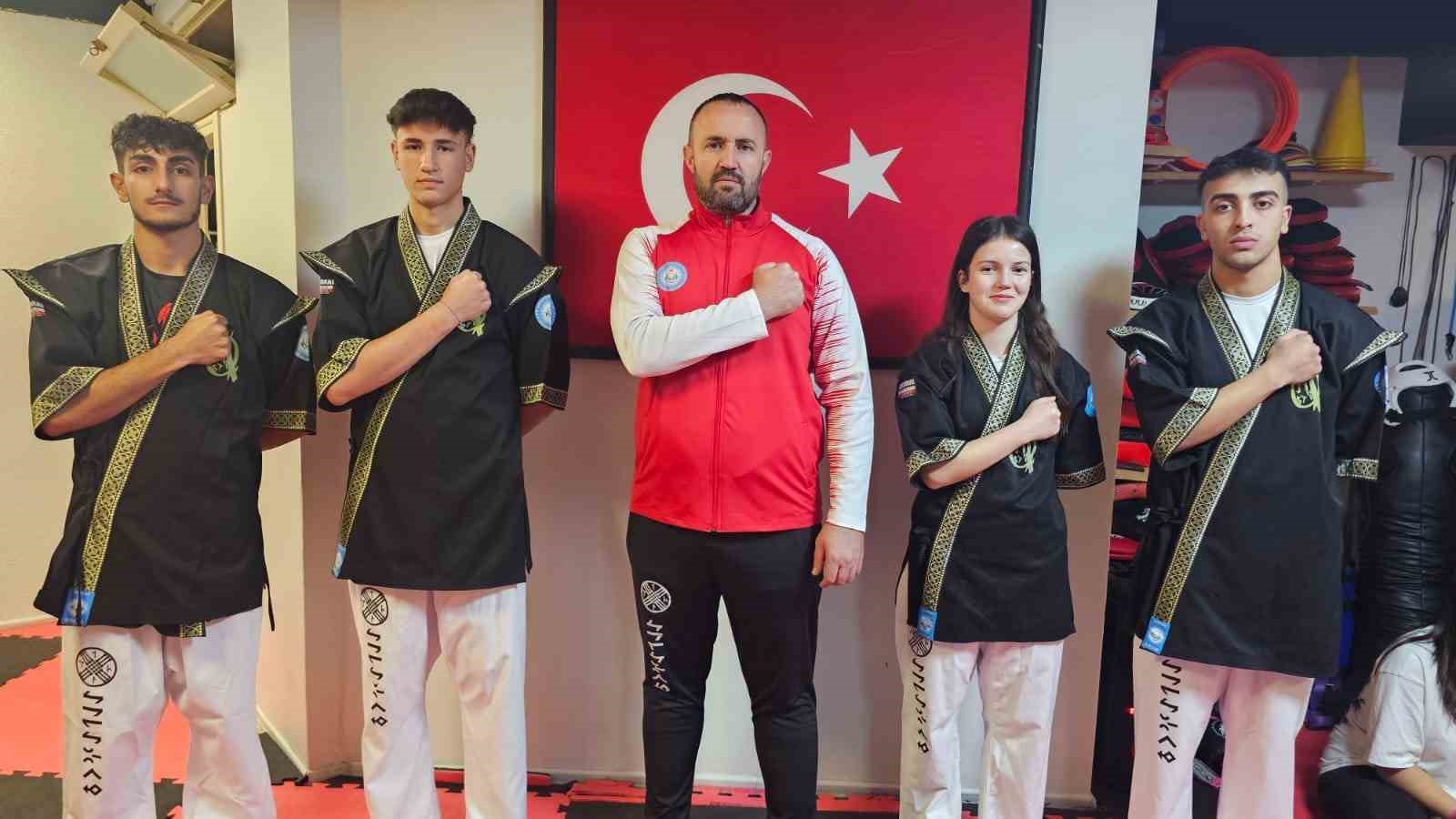 Bandırmalı sporcular G&uuml;rcistan Yolcusu
