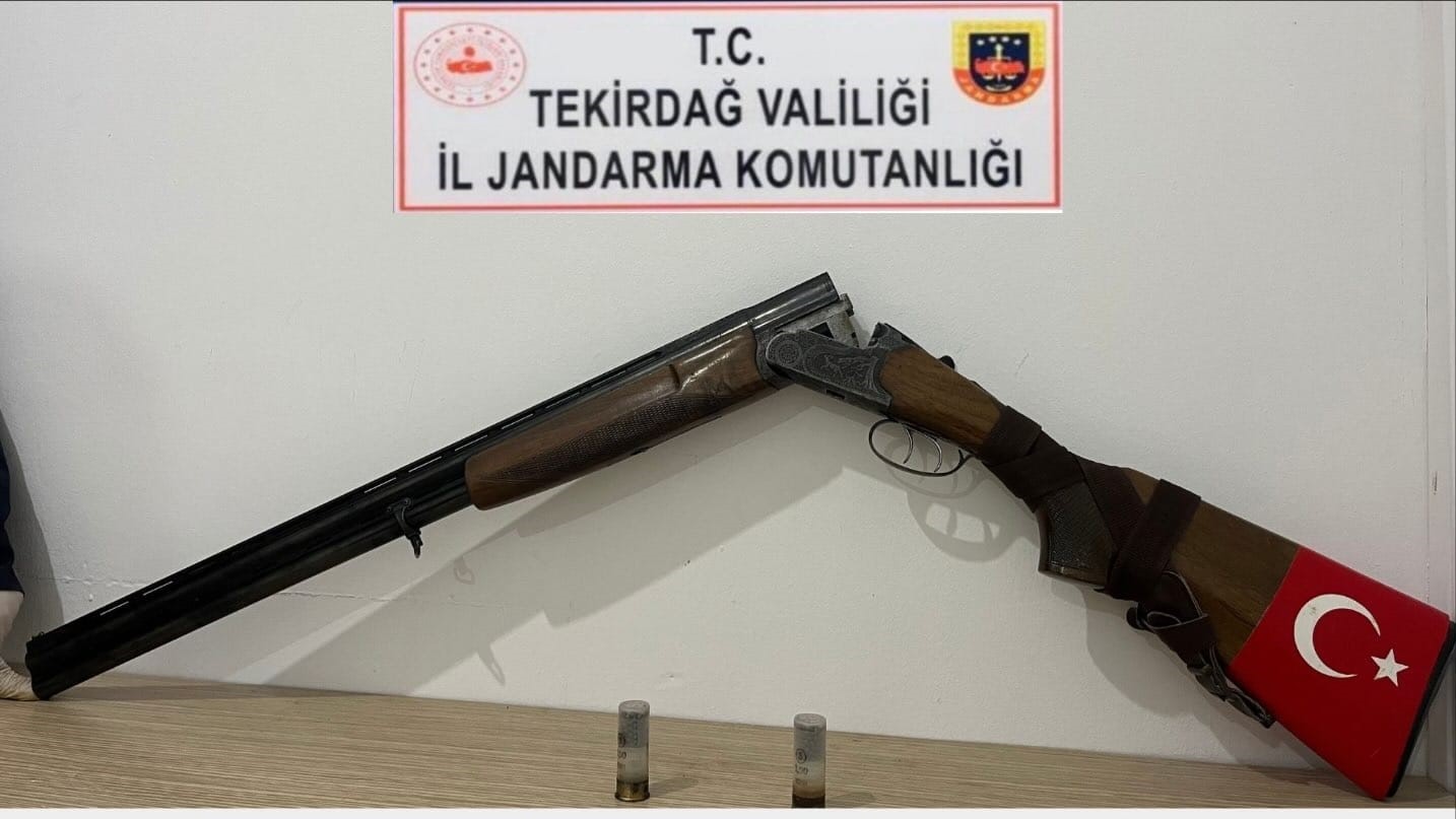 Tekirdağ&rsquo;da jandarma operasyonlarında ruhsatsız silahlar ele ge&ccedil;irildi
