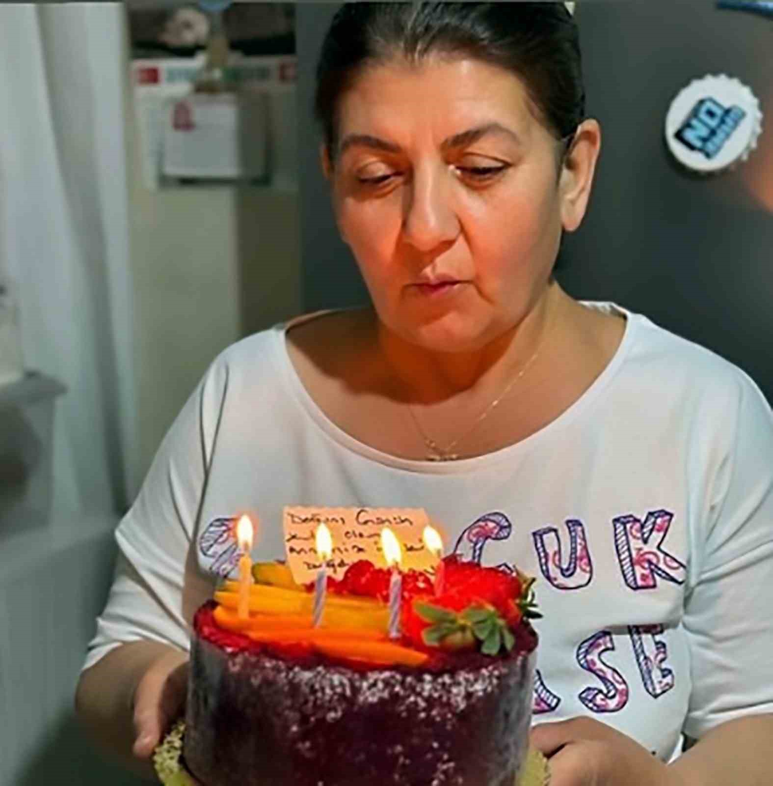 Otomobille &ccedil;arptığı kadının &ouml;l&uuml;m&uuml;ne neden olan gen&ccedil;, hasta olduğu i&ccedil;in tahliye edildi
