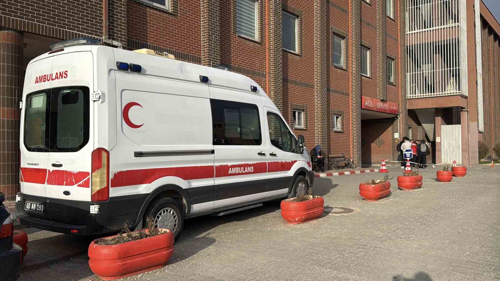 Trafik kazası geçiren başkan Yazıcıoğlu’nda müdahale gerektirmeyen kırık tespit edildi