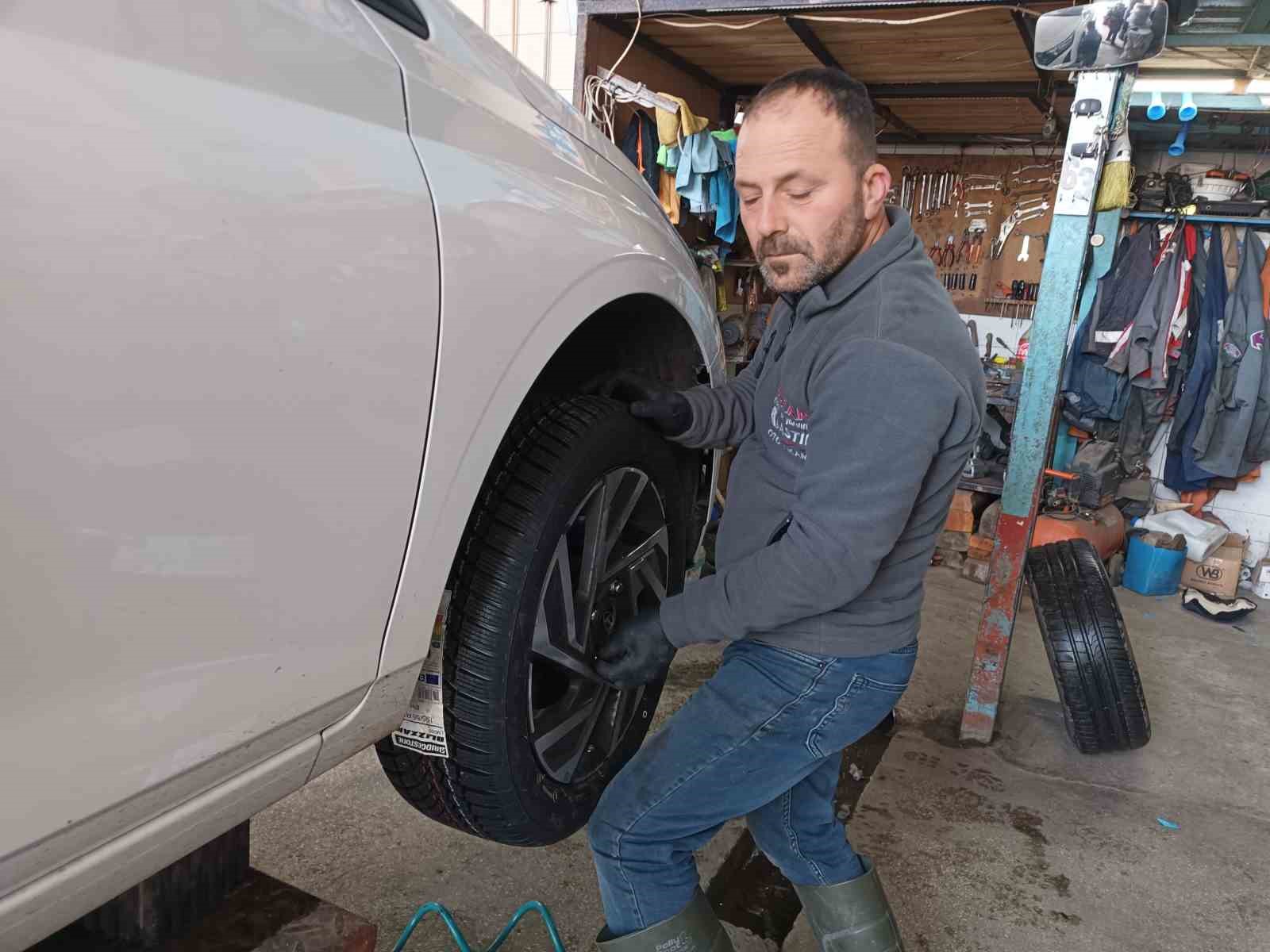 Lastik&ccedil;ilerde &lsquo;kış lastiği&rsquo; yoğunluğu yaşanmaya başlandı
