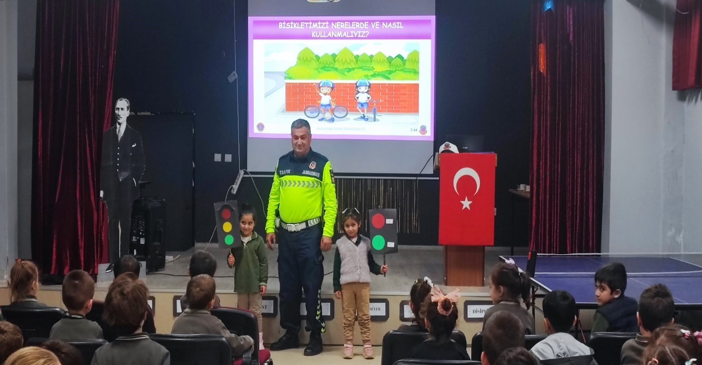 Kırklareli&rsquo;nde okul servisleri denetlendi
