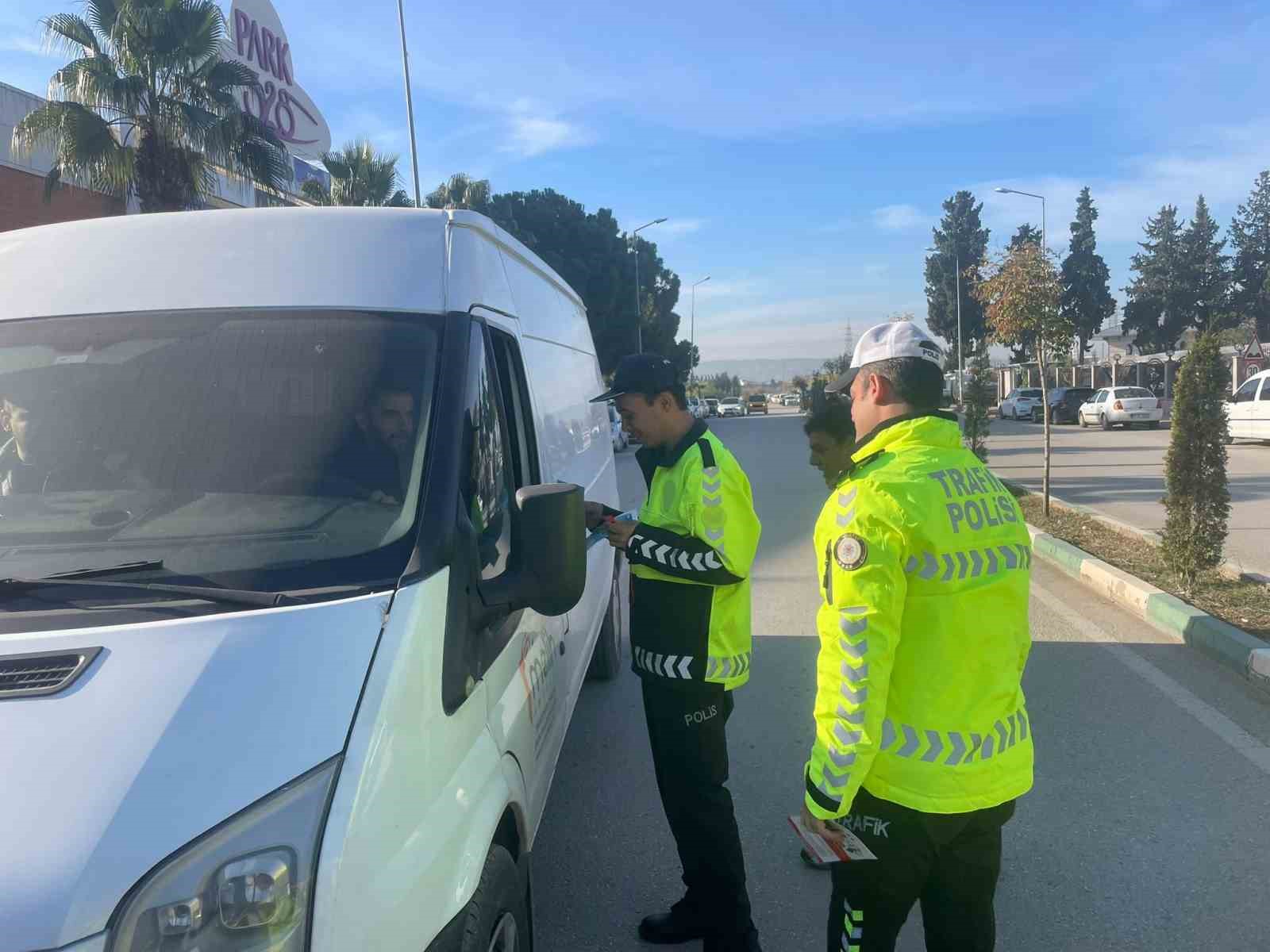 Engelli bireyler temsili trafik denetimi yaptı